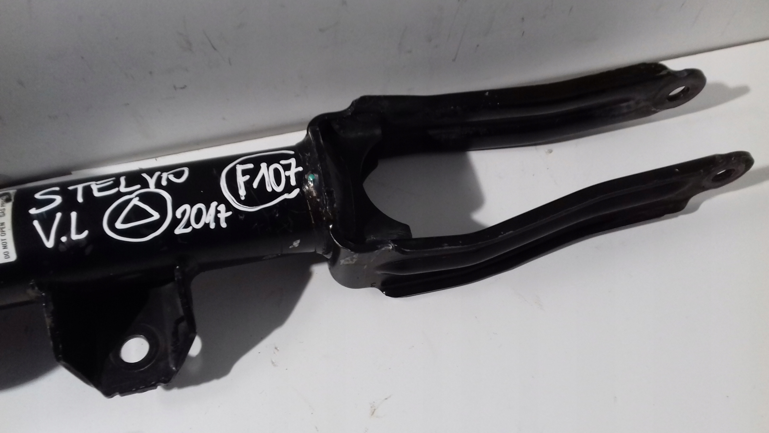 ALFA ROMEO STELVIO shock absorber left front 50557501