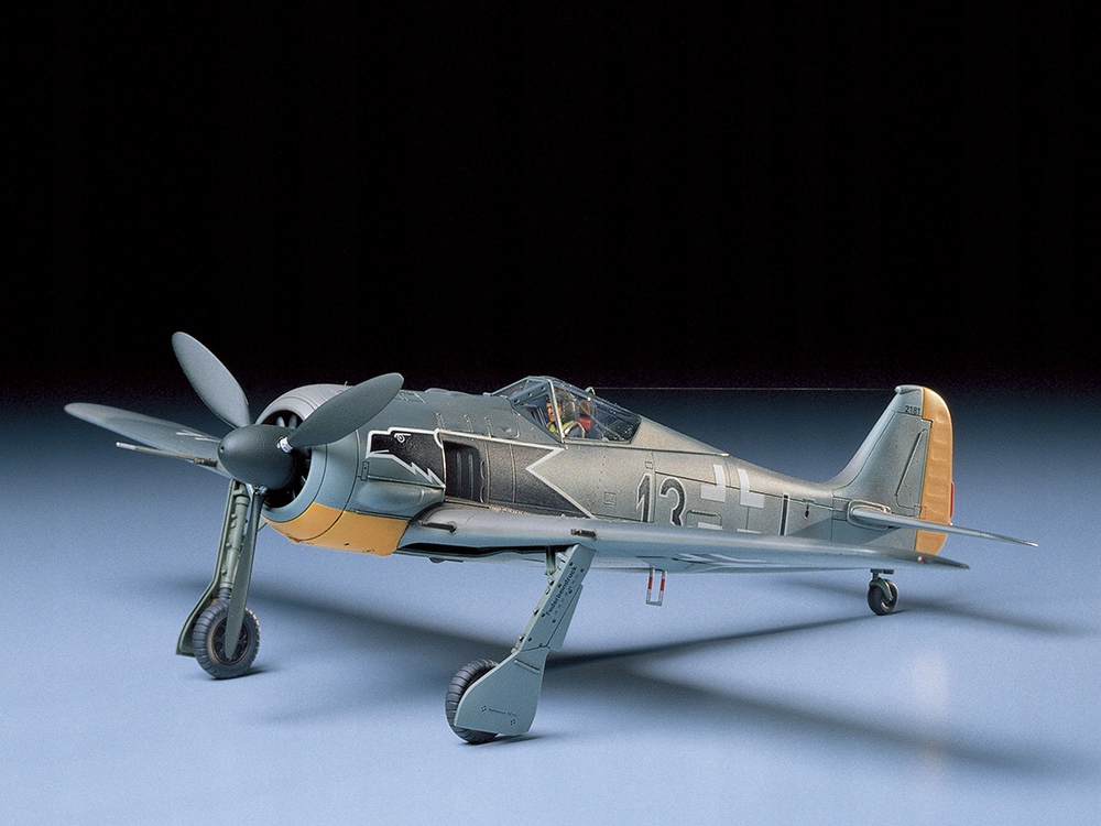 Letadlo Focke Wulf Fw190 A-3 model 61037 Tamiya