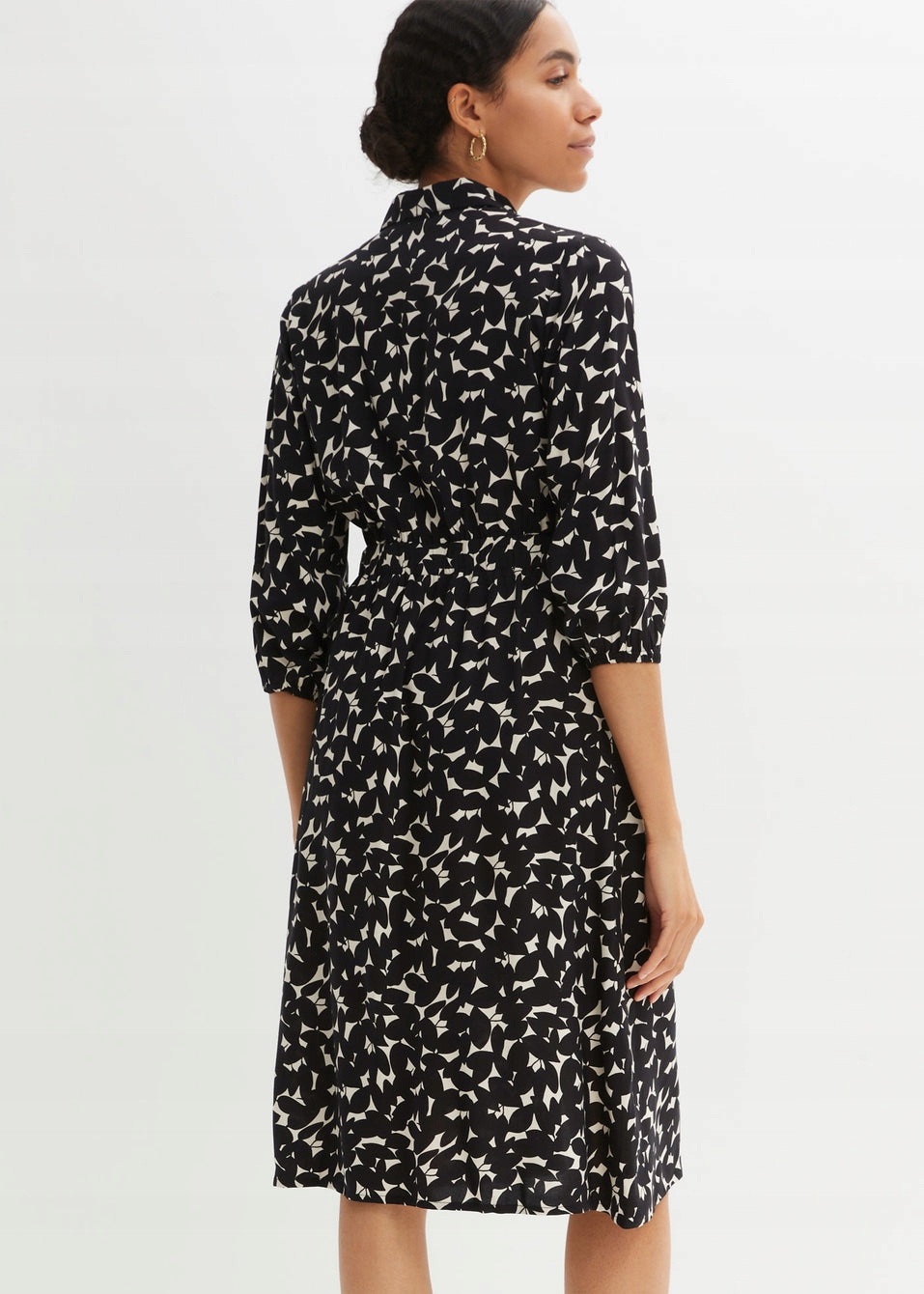 DA38 SUKIENKA DAMSKA KLASYCZNA MIDI WE WZÓR BONPRIX 44 CZARNA Rozmiar 44