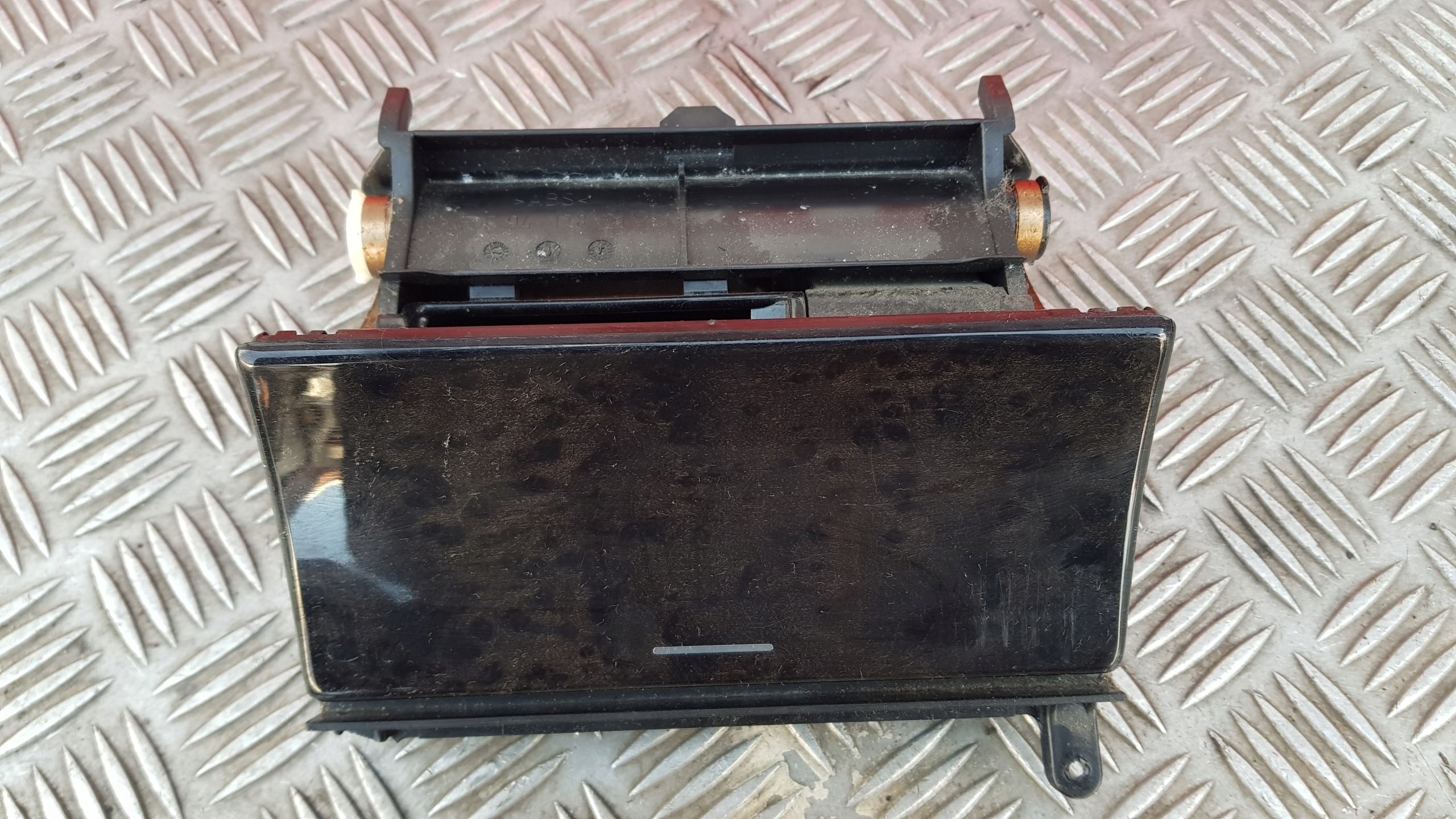 MERCEDES W208 Cendrier PANEL 2088100401