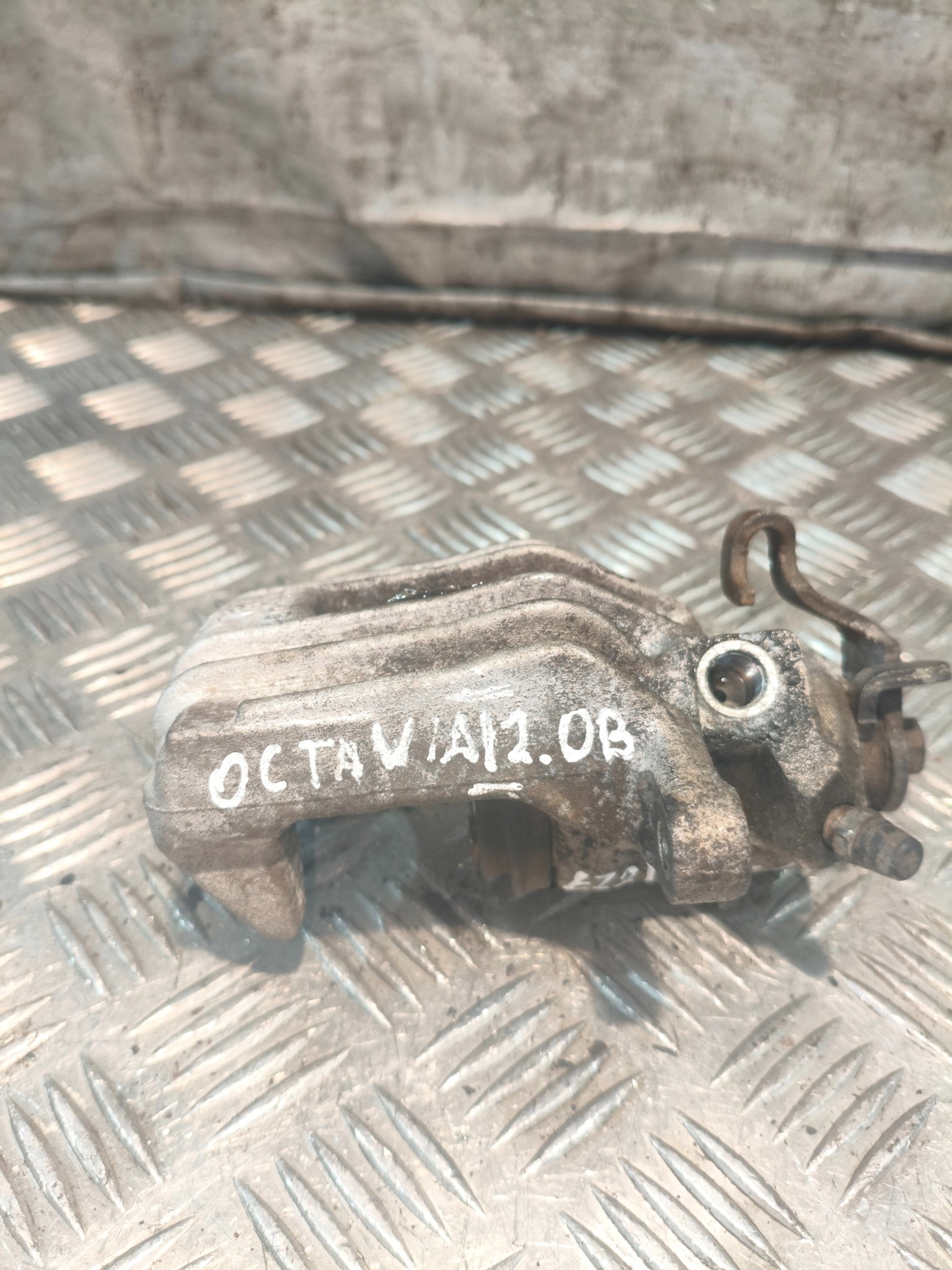 caliper right rear part SKODA OCTAVIA 1 and 2.0B