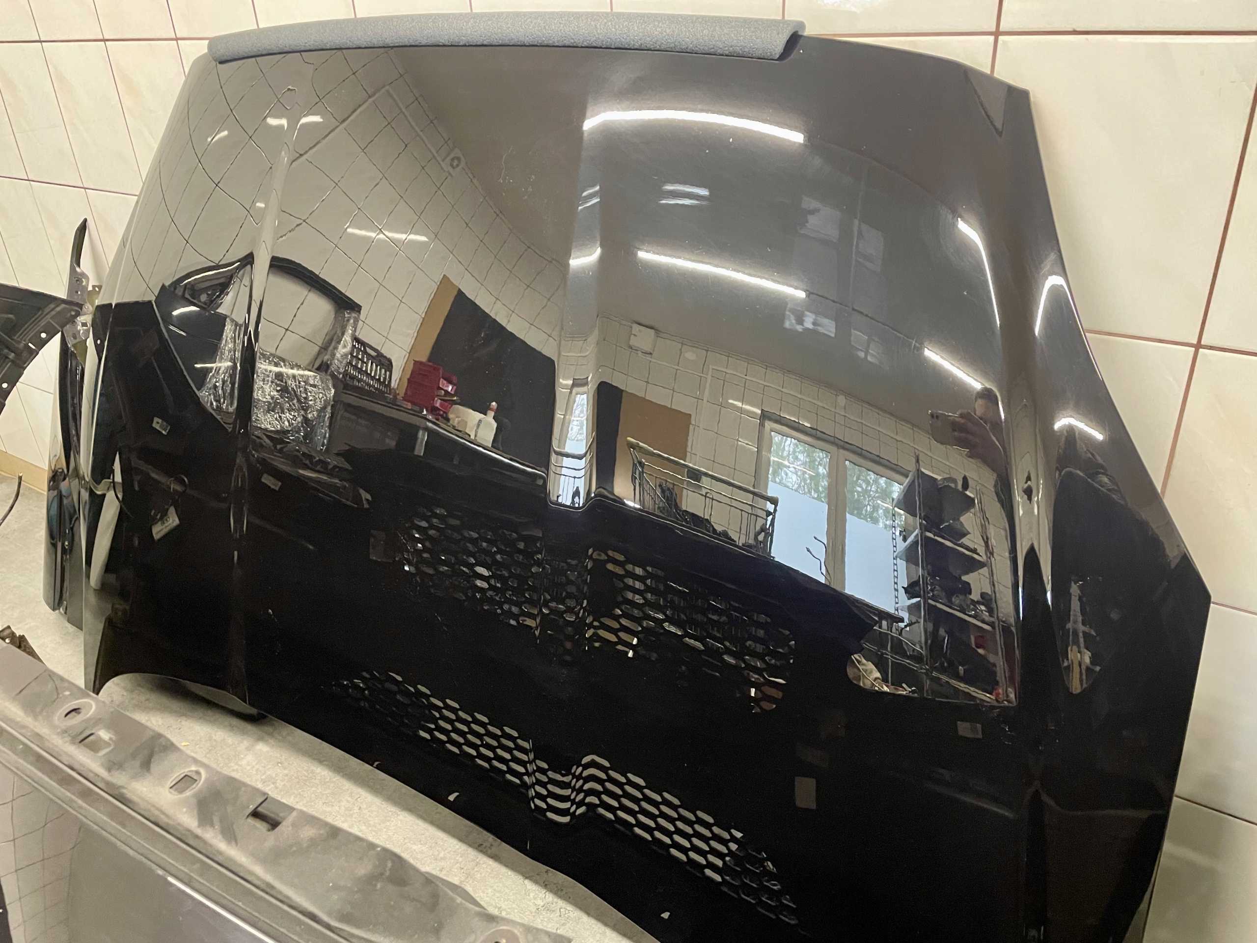 PRZOD PAS BELKA CHLODNICY 2.0d MASKA BLOTNIK LAMPY E-PACE X540 R-DYNAMIC Producent części Land Rover OE