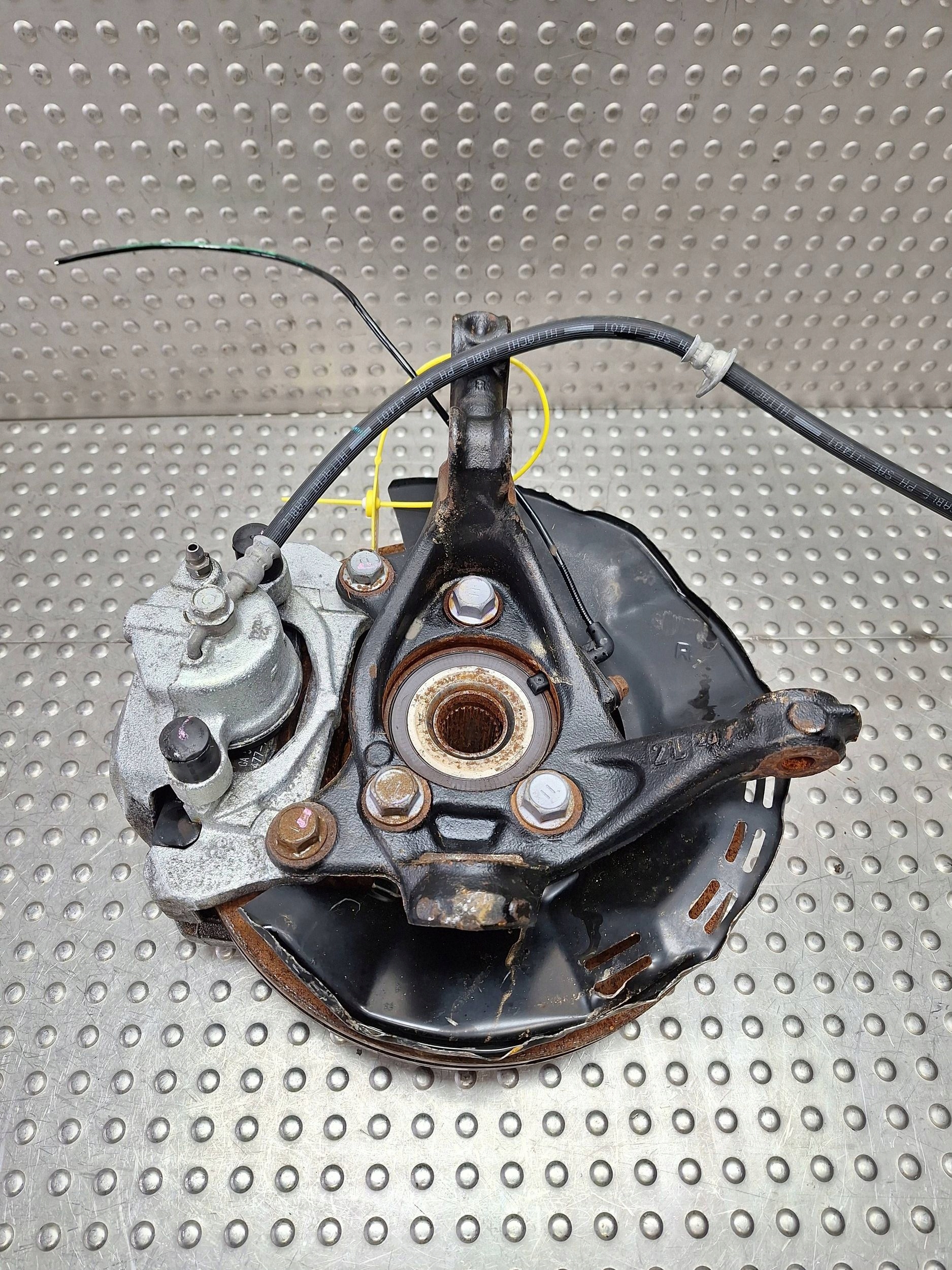 swing right front TOYOTA YARIS IV 20-25
