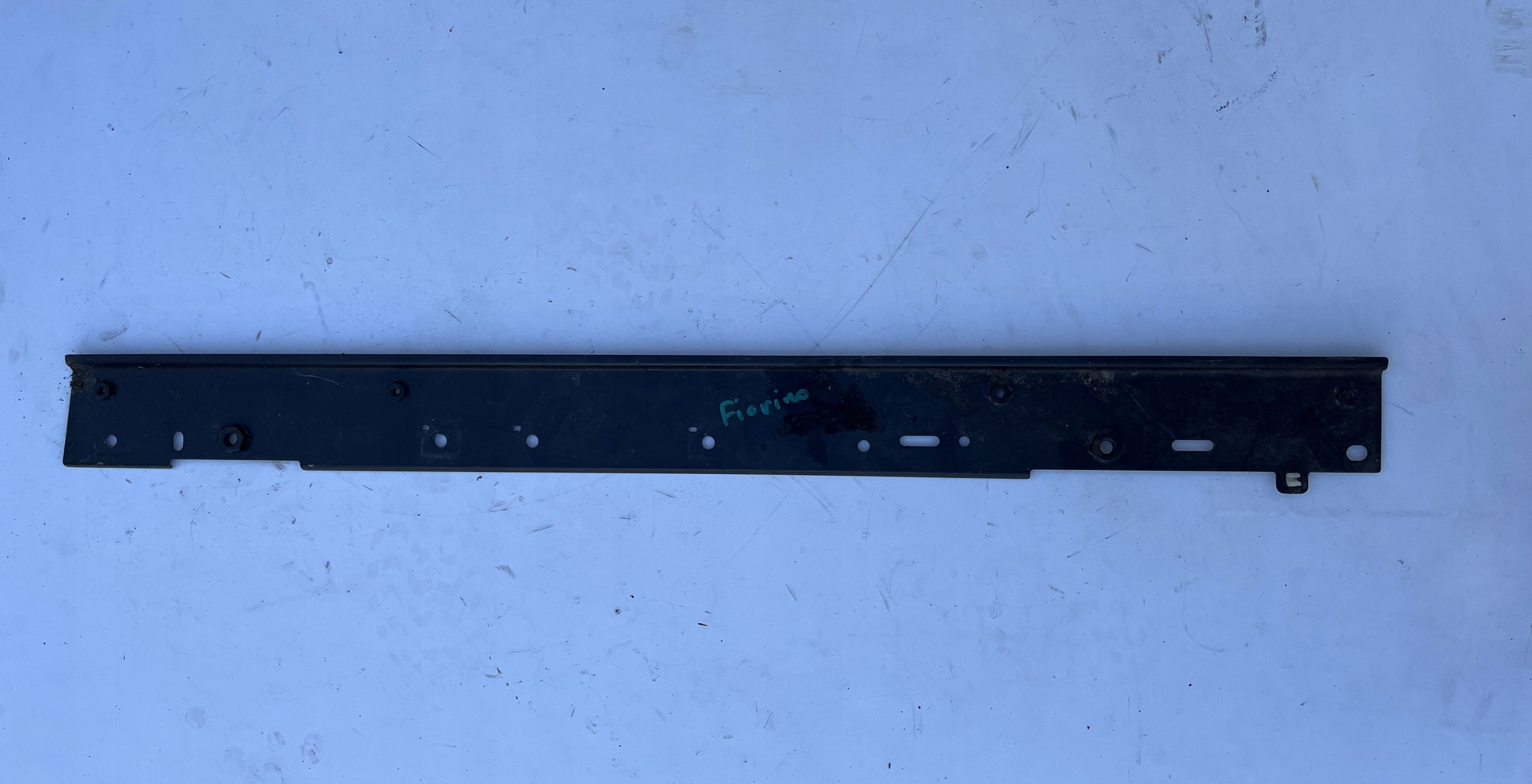 FIAT FIORINO QUBO BELKA POD CHŁODNICE