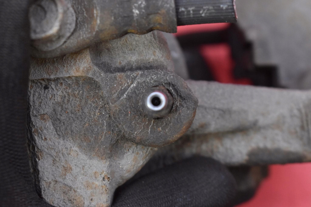 caliper brake left front TOYOTA C-HR 1.2 T 115 KM 16-20