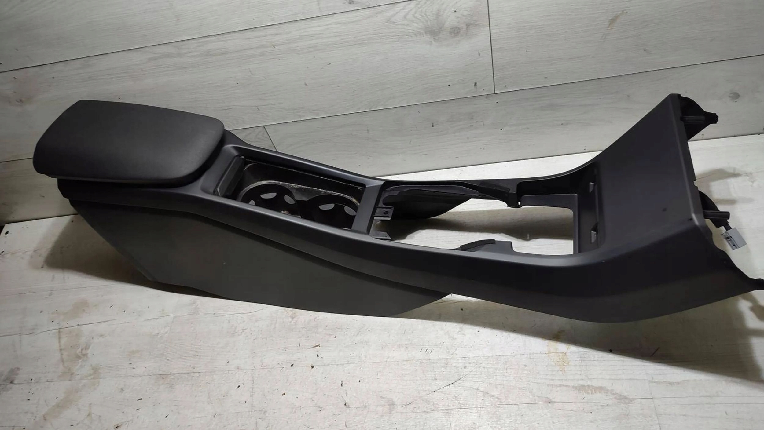 Volvo V40 2018 tunel central