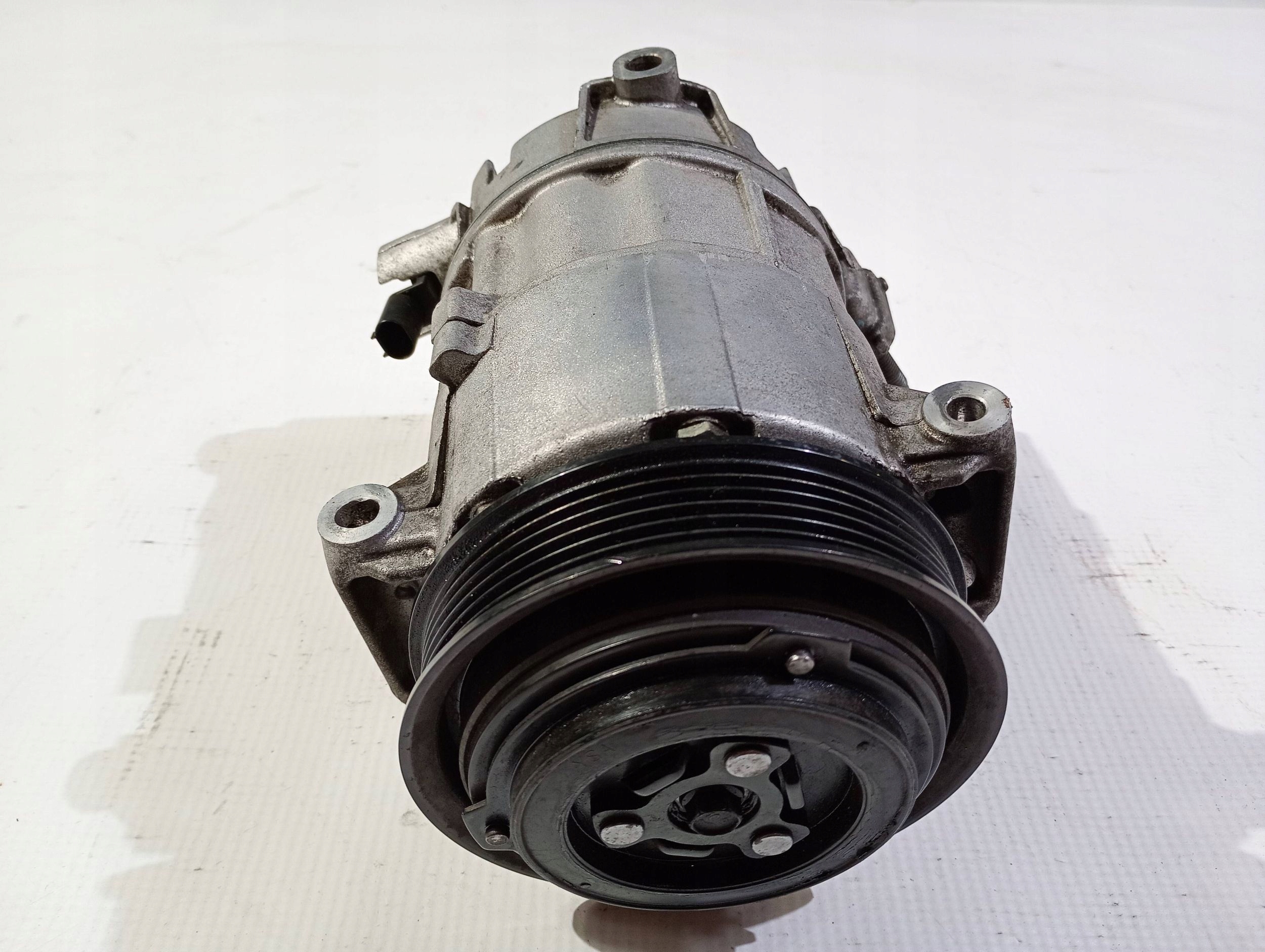compressor compressor; of the air conditioning Chrysler Pacifica 3.6 2017