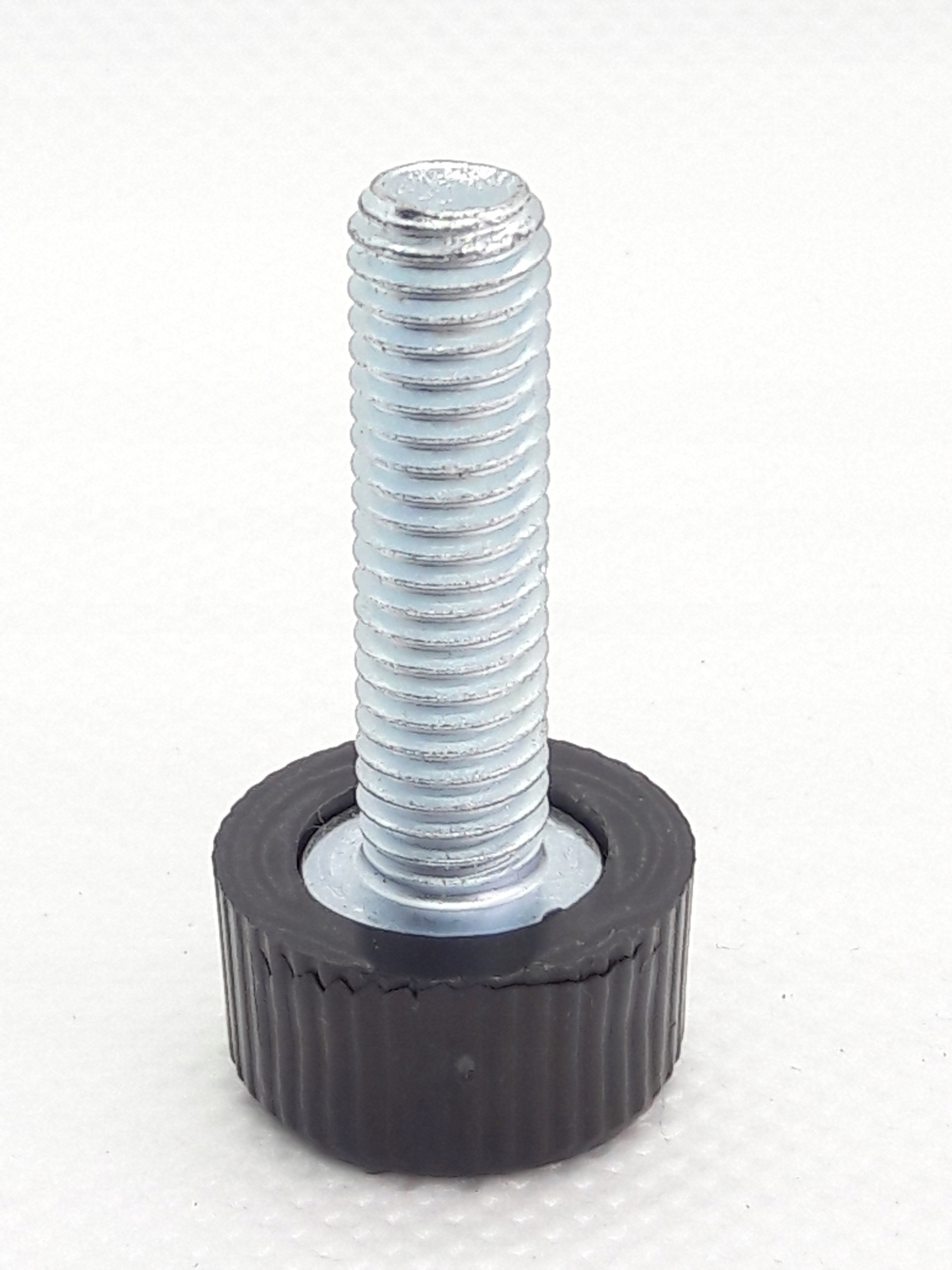 100 ks Stopky Regulovatelná Noha FI20 M8x30 mm