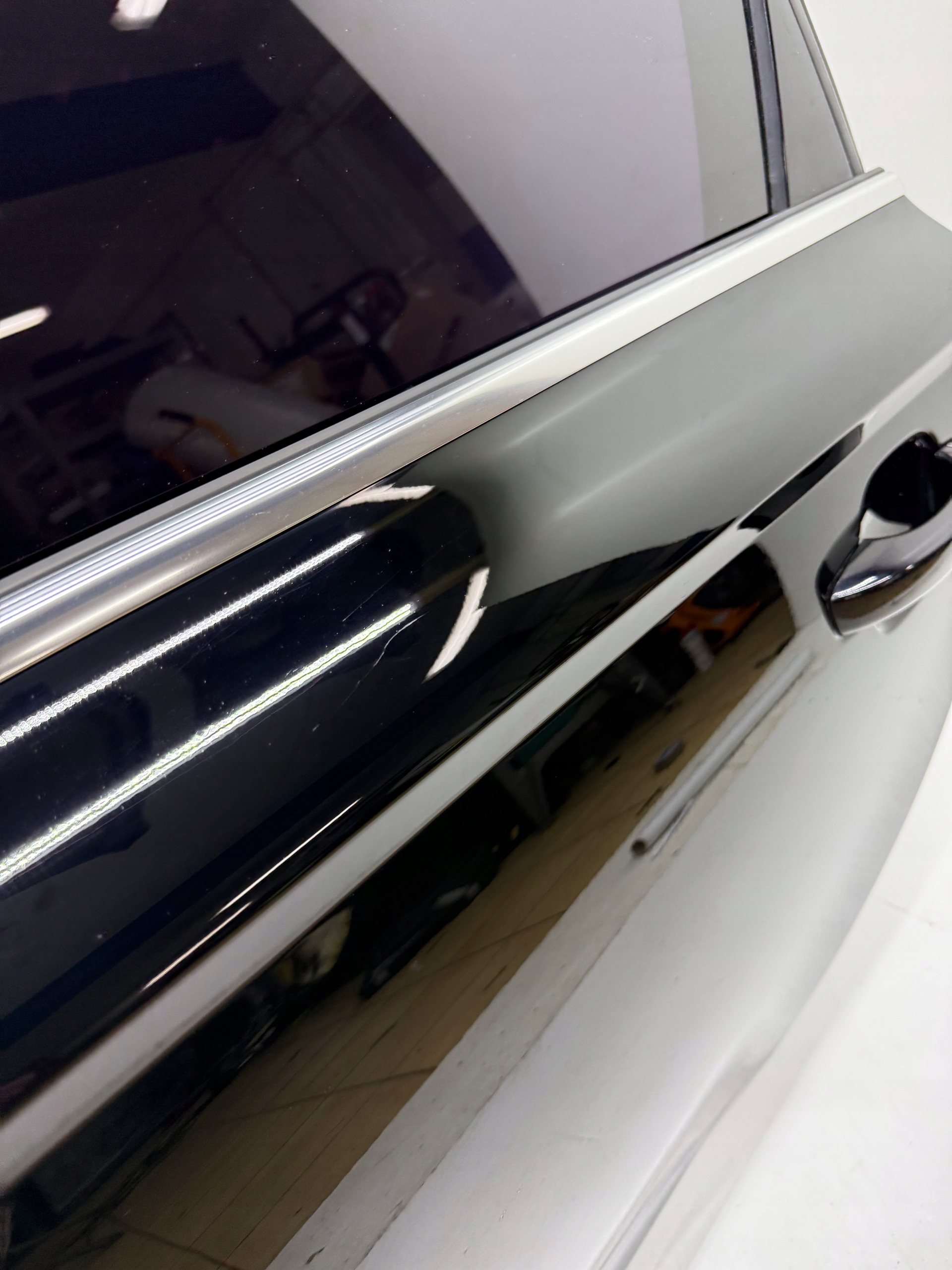 AUDI A6 S6 C7 sedan door left rear part LY9B complete