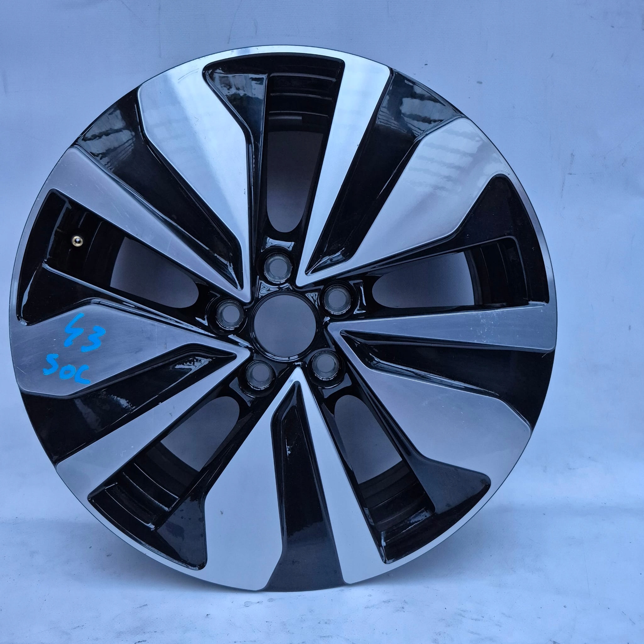 VW T-CROSS 2GM 18- disk hliníkový 16" 2GM601025