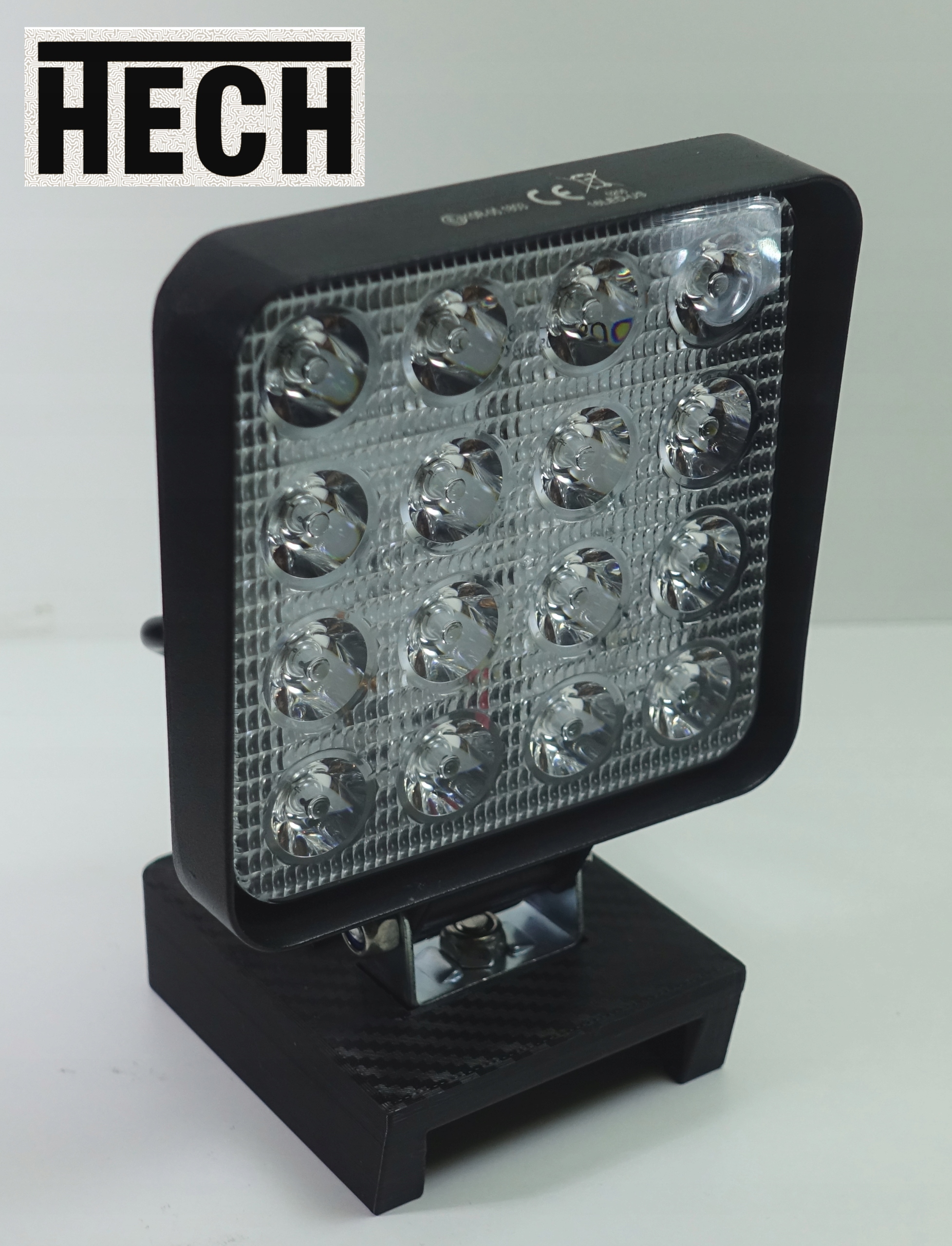 Černá lampa pro akumulátory Milwaukee 18V