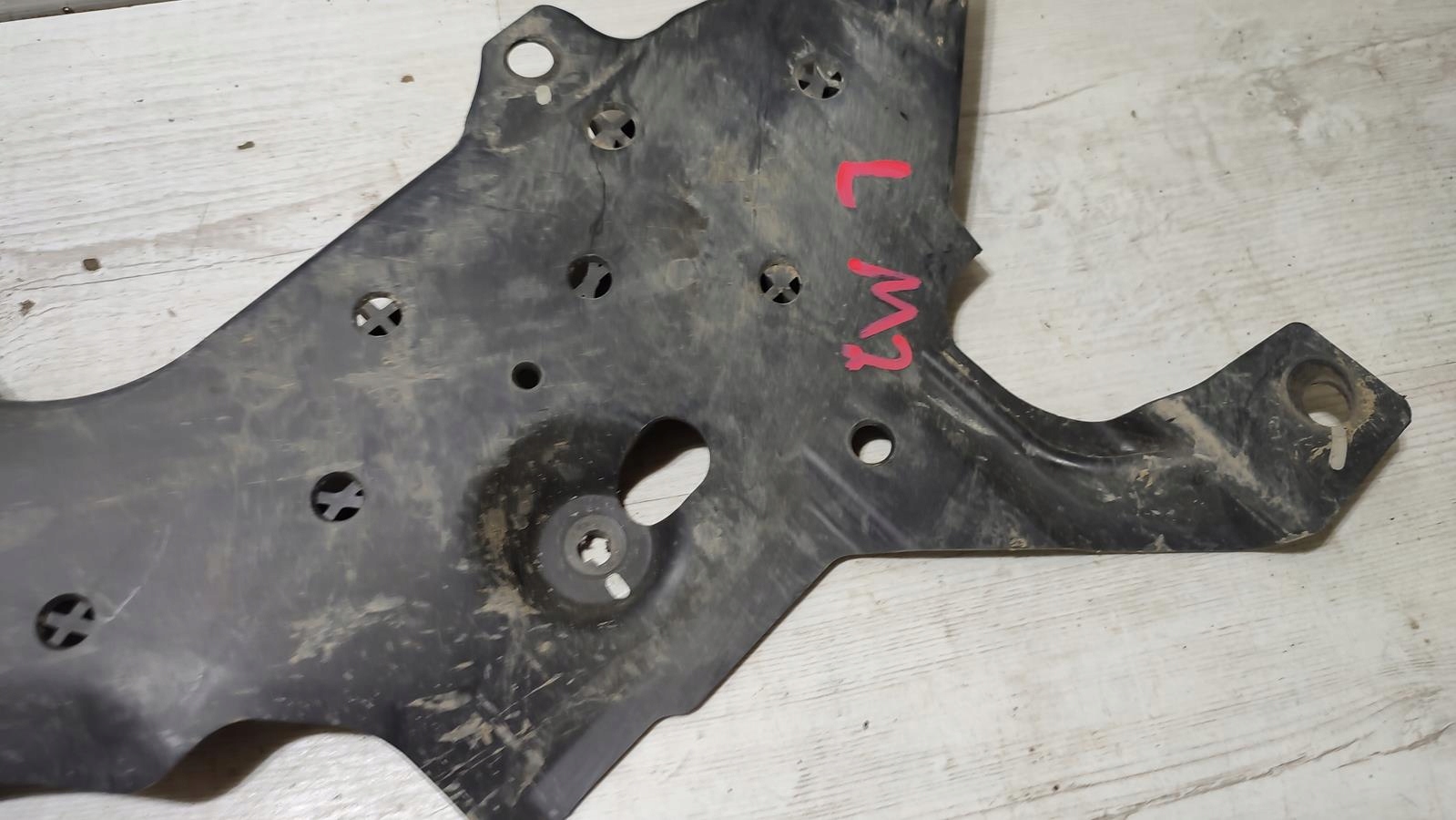 cover chassis Mazda 2 DJ / DL lift