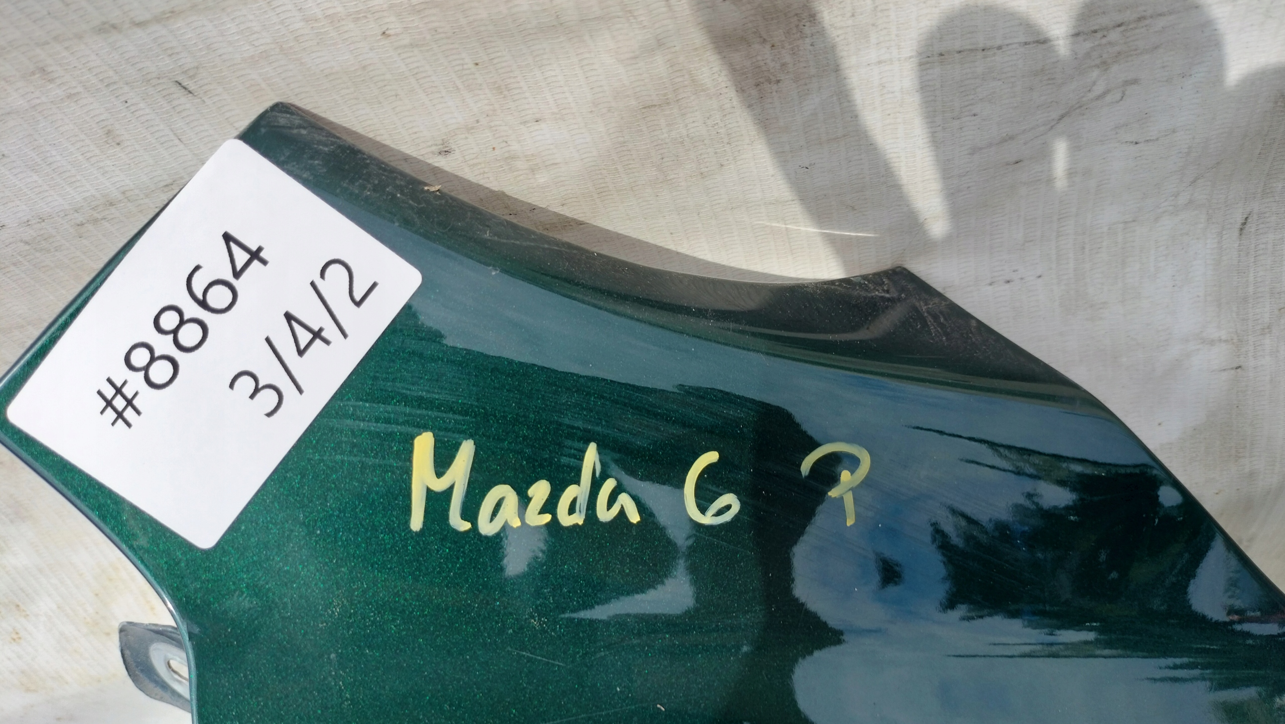 MAZDA 6 GG Aile Droite Avant Vert