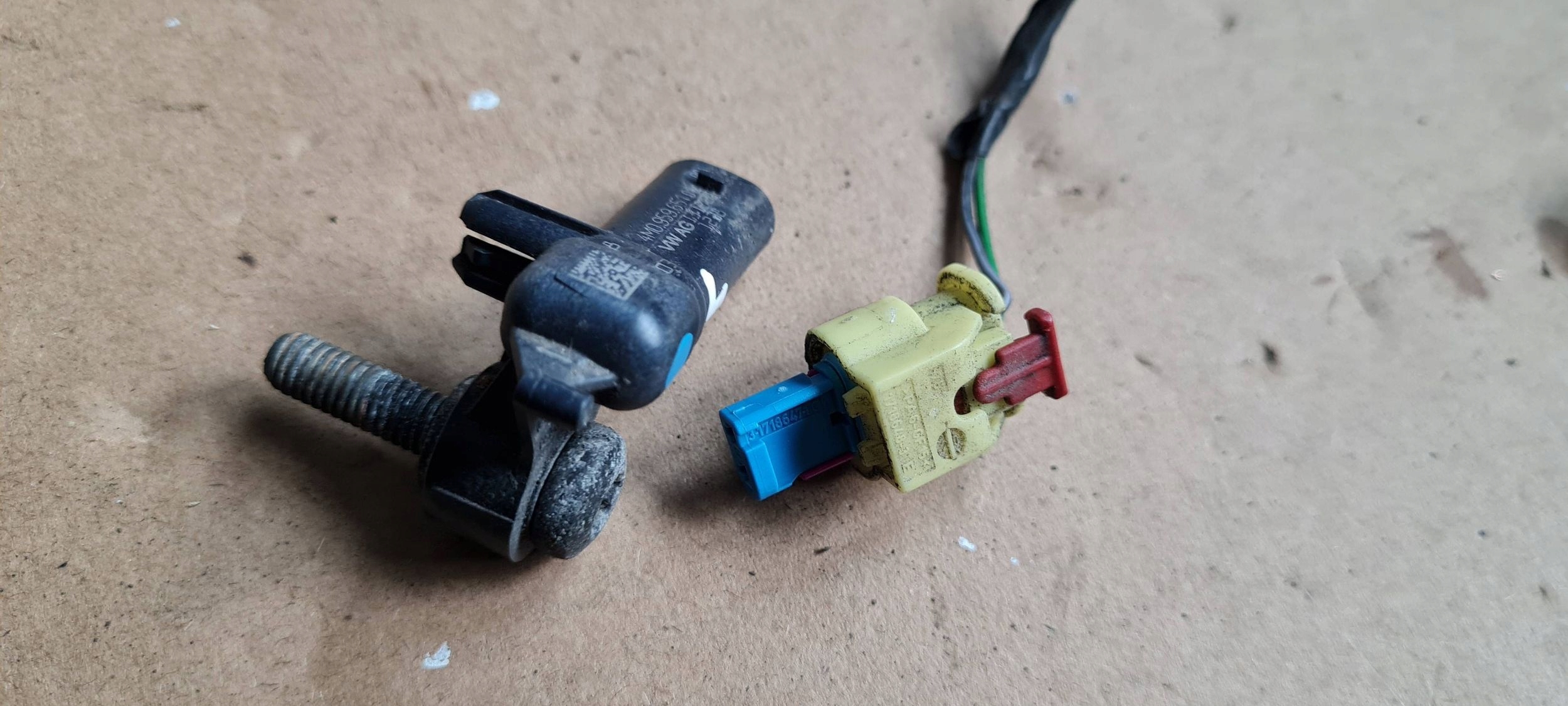 A5 8W S5 LIFT impact sensor connecting spoiler KOSTKA 4M0959651 A4 B8 8W S4