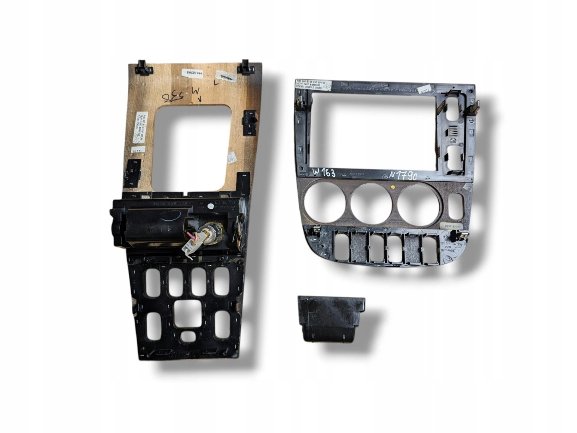 Altro/e czesci interna Automobile Mercedes-Benz M W163 2001 A1636809136