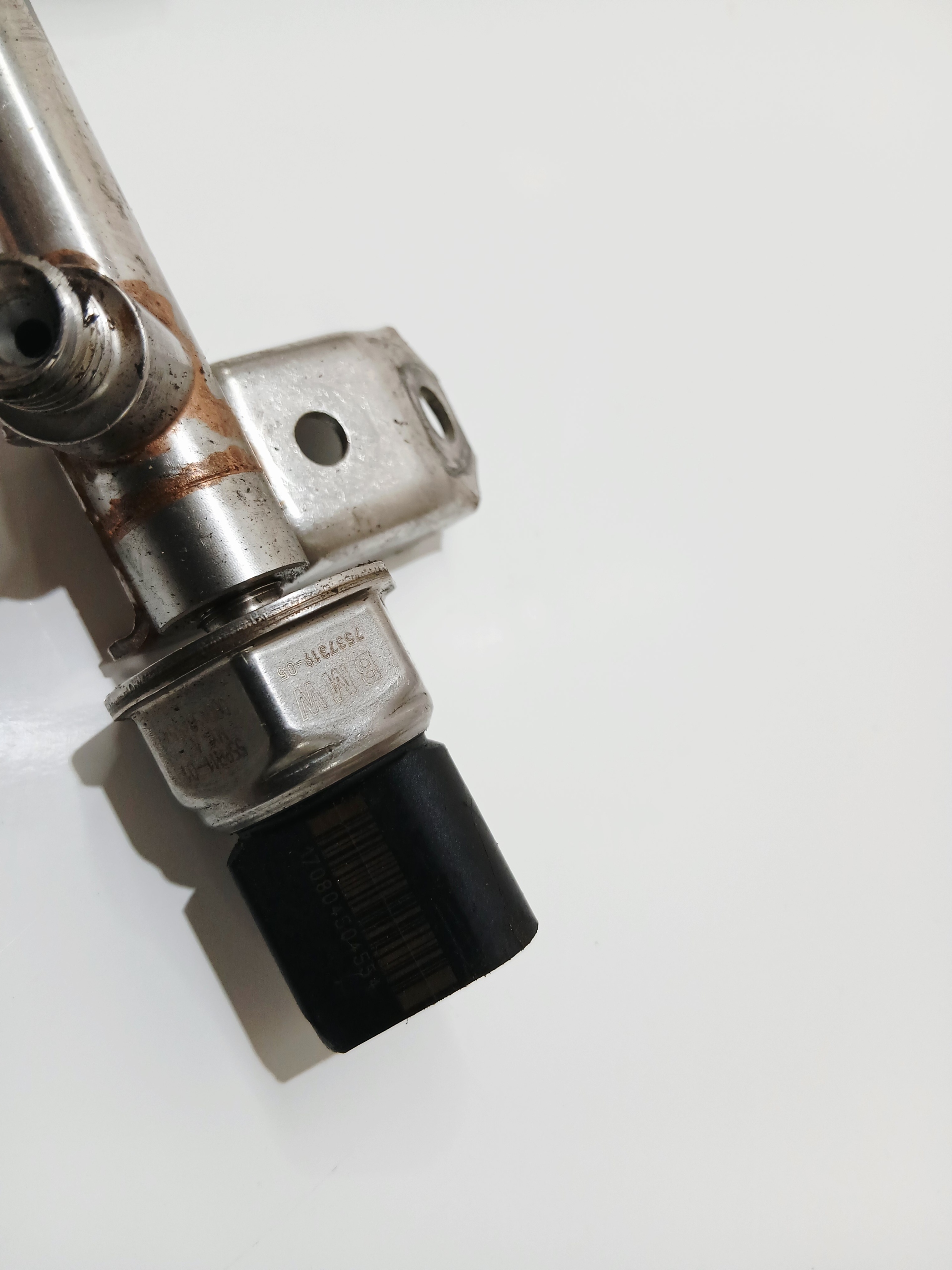 Rampe injection BMW E60 E90 E93 LCI N53B30A 7535897