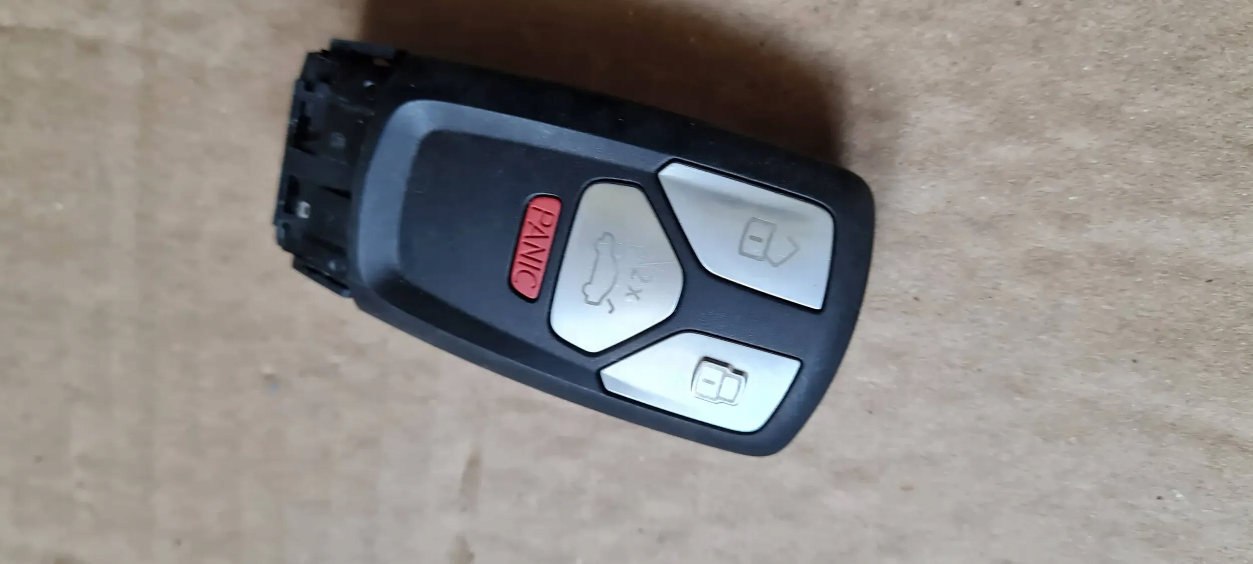 Q5 80A KLUCZYK PILOT KEYLESS USA 4G0839016G Typ samochodu Samochody osobowe
