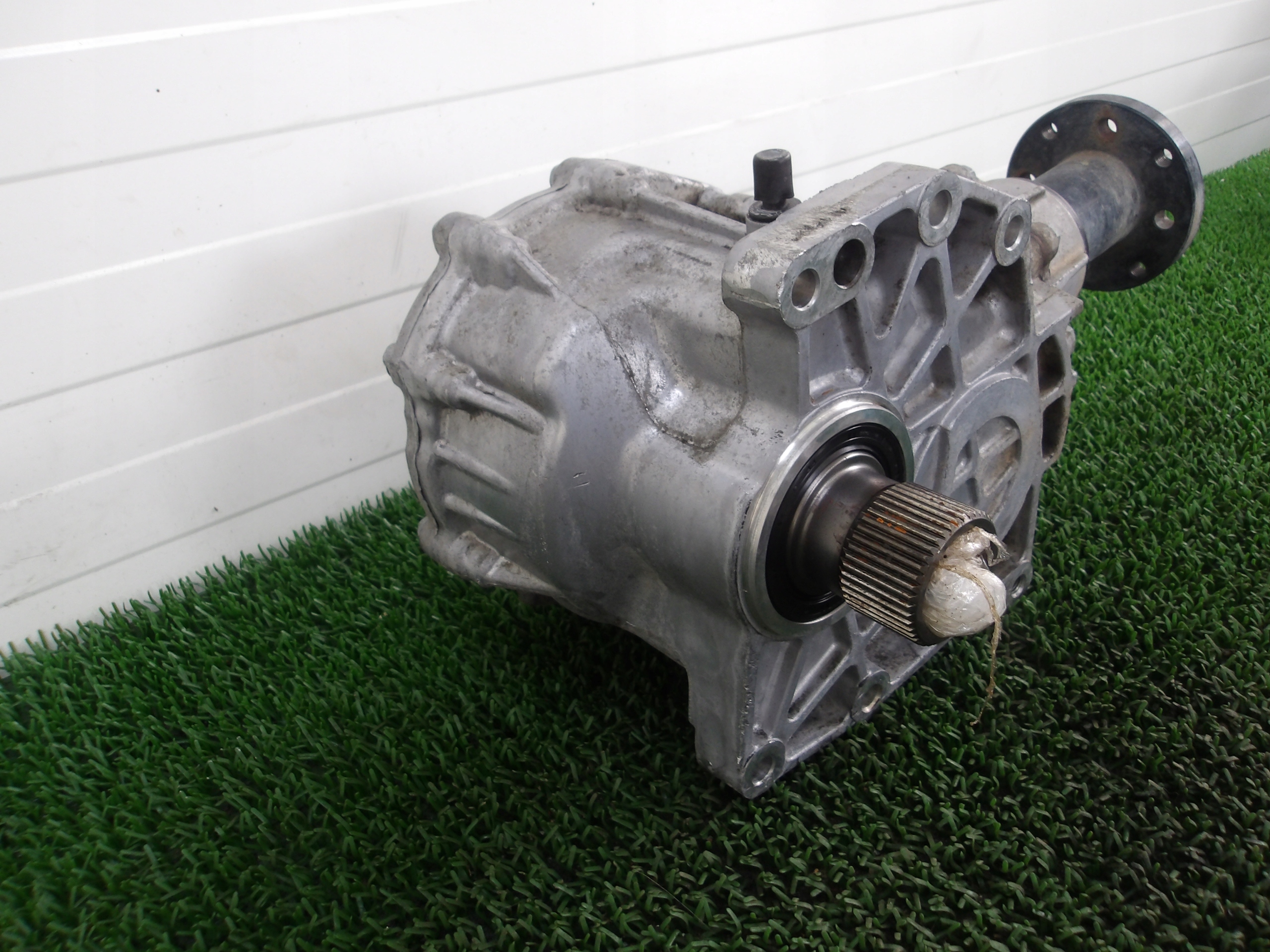 SANTA FE II 06-12 2.2 CRDI differential front AUTOMAT OE