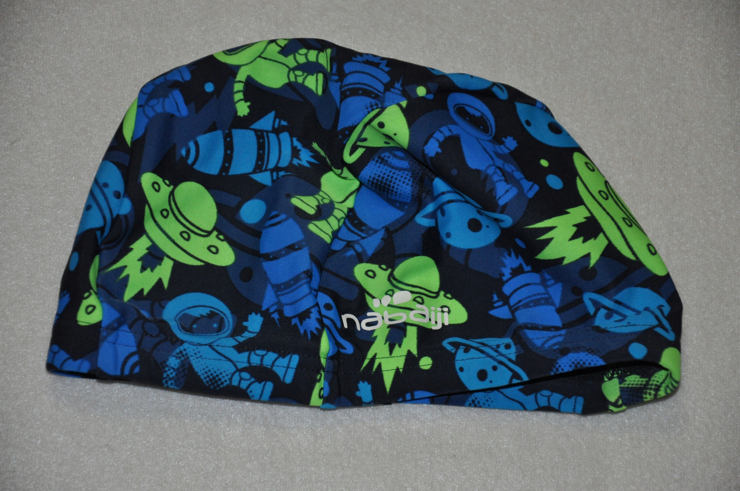 NABAIJI-FAJNY MATERIAŁOWY CZEPEK KĄPIELOWY JUNIOR