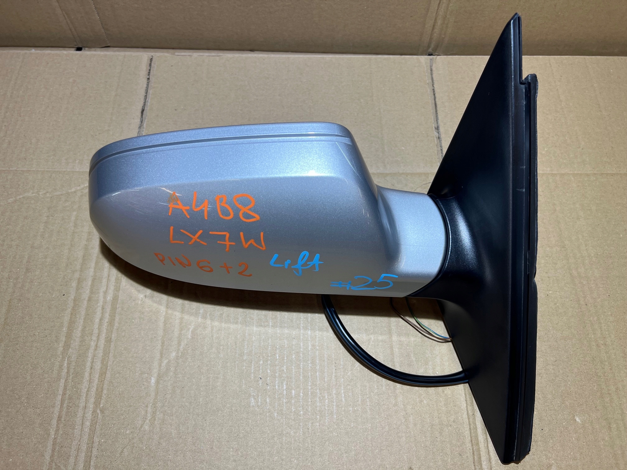 AUDI A4 B8 LIFT mirror exterior right 6 + 2 PIN LX7W
