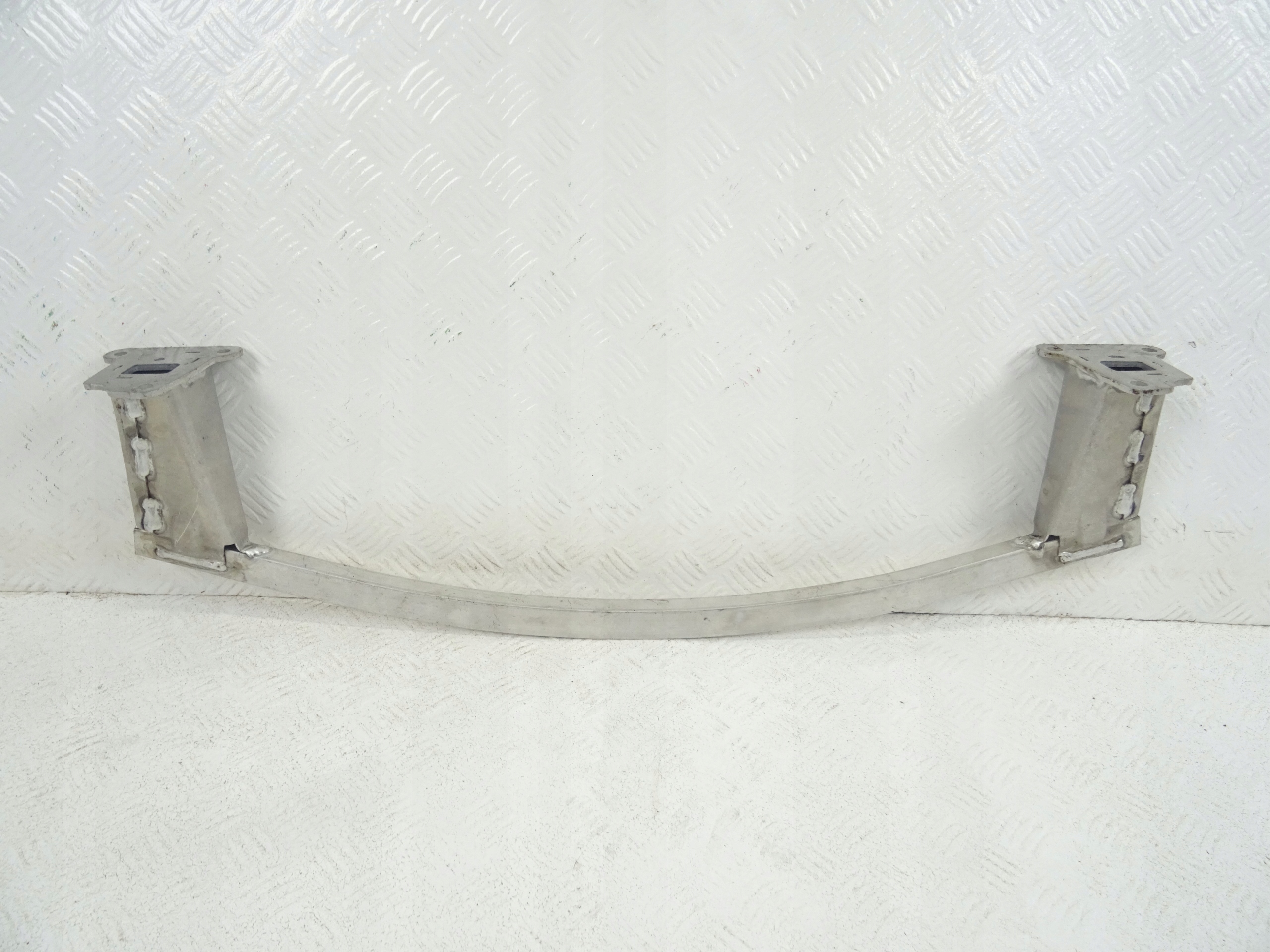 Porsche 991 LIFT GTS sider front front of a bumper
