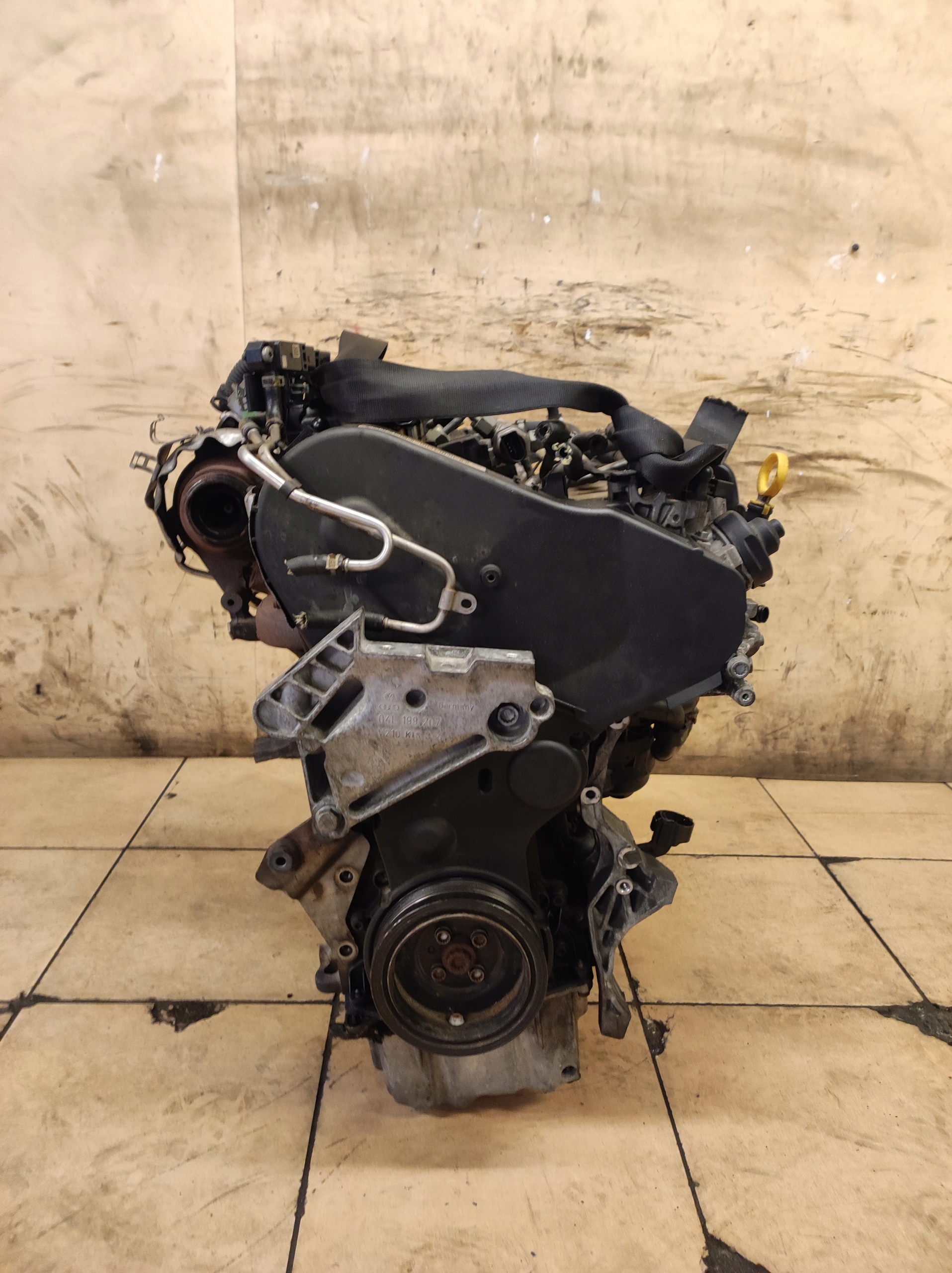 двигатель комплектный Audi A3 8V 1.6 tdi