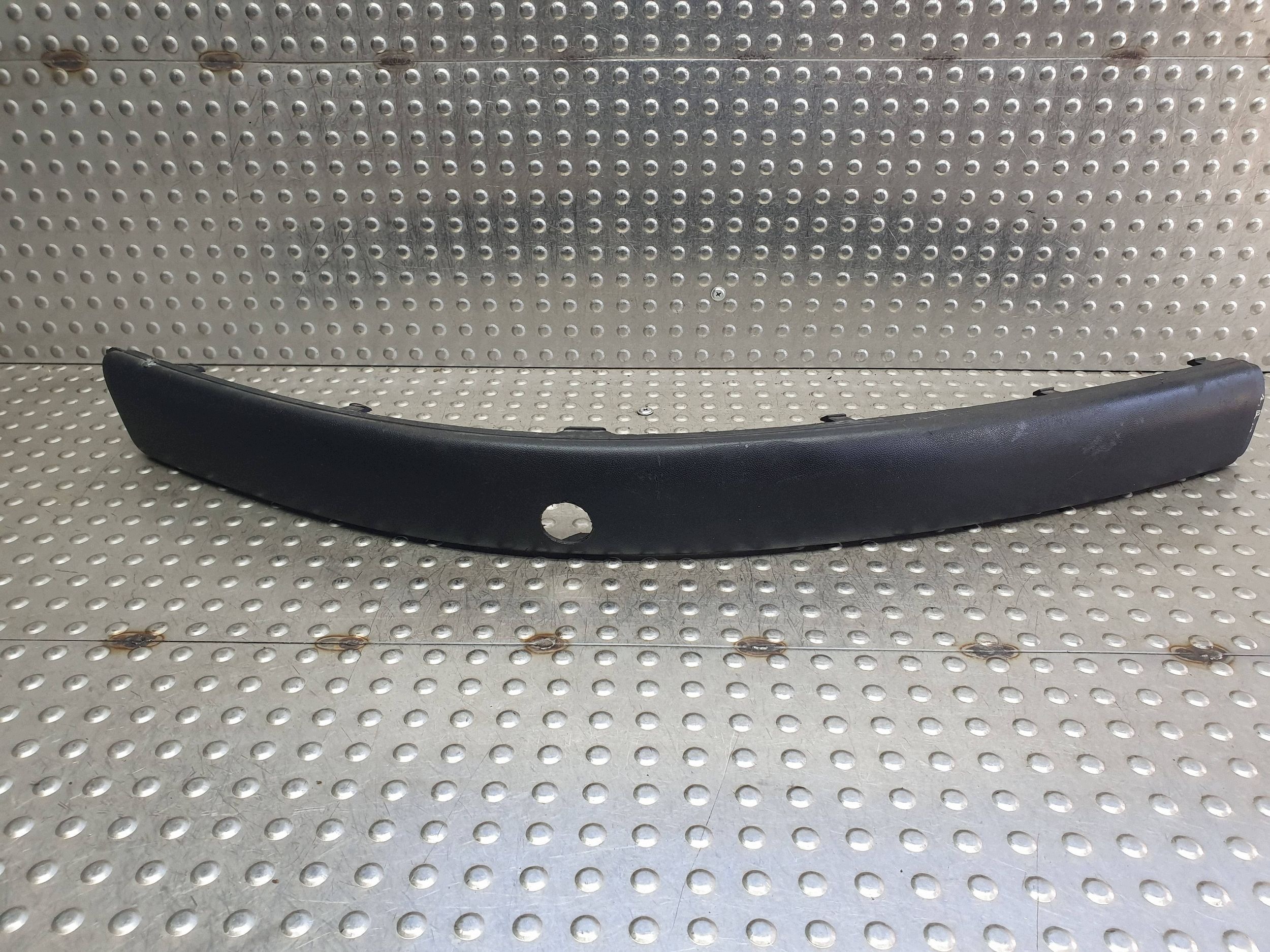 lišta nárazníku pravý předek 3B0807718 VW PASSAT B5 LIFT