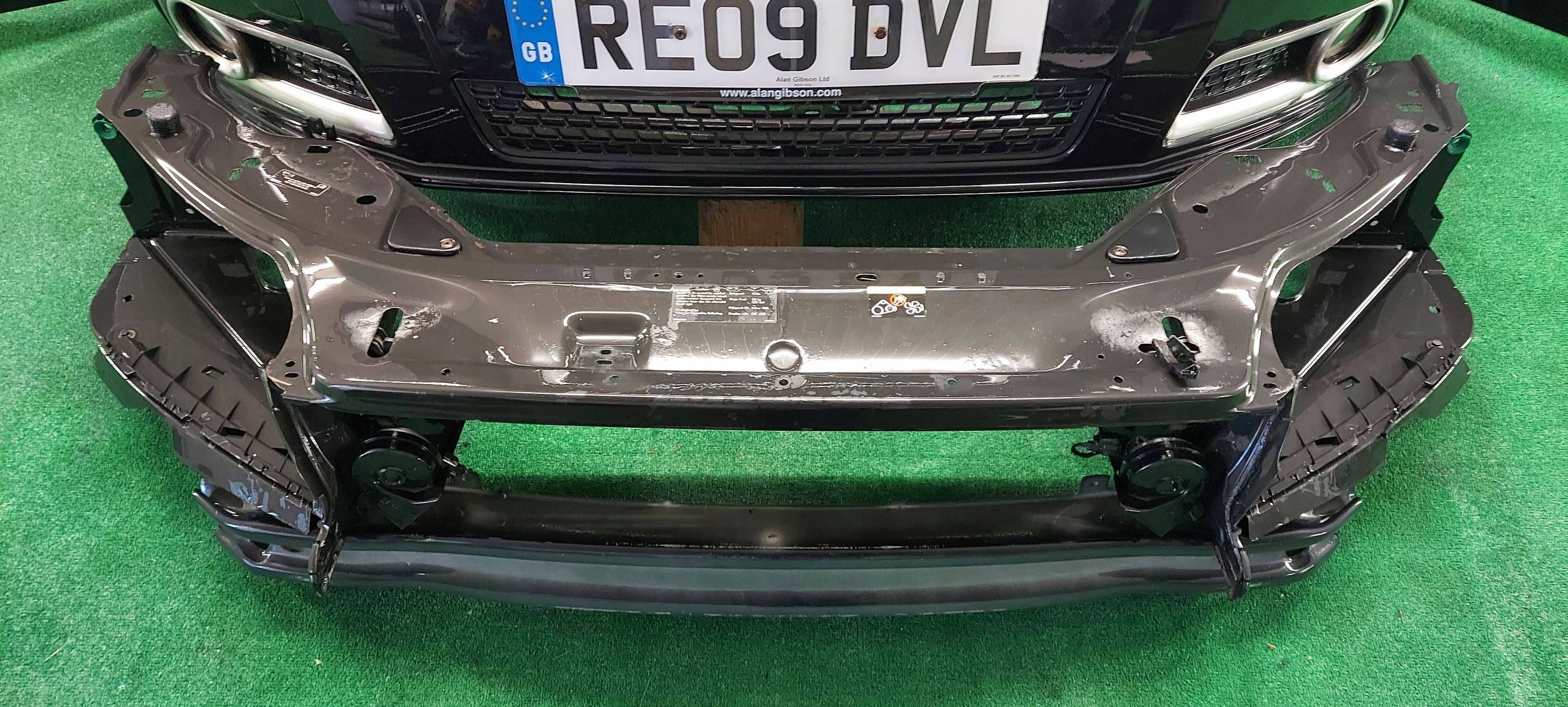 support panel for radiators VOLVO V70 XC70 S80 07-16 LAK: 452-26
