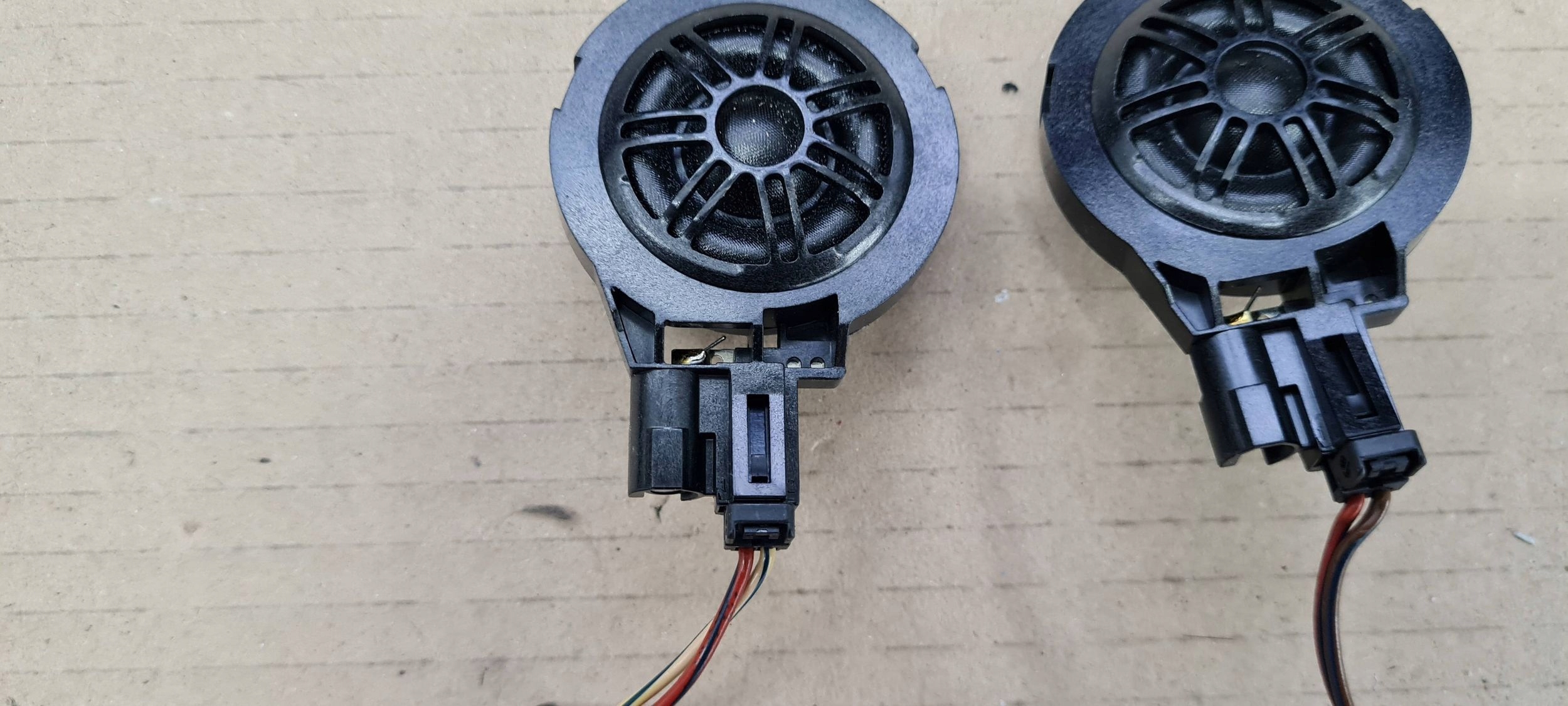 SQ5 80A Q5 speaker door bang OLUFSEN 80A035399B