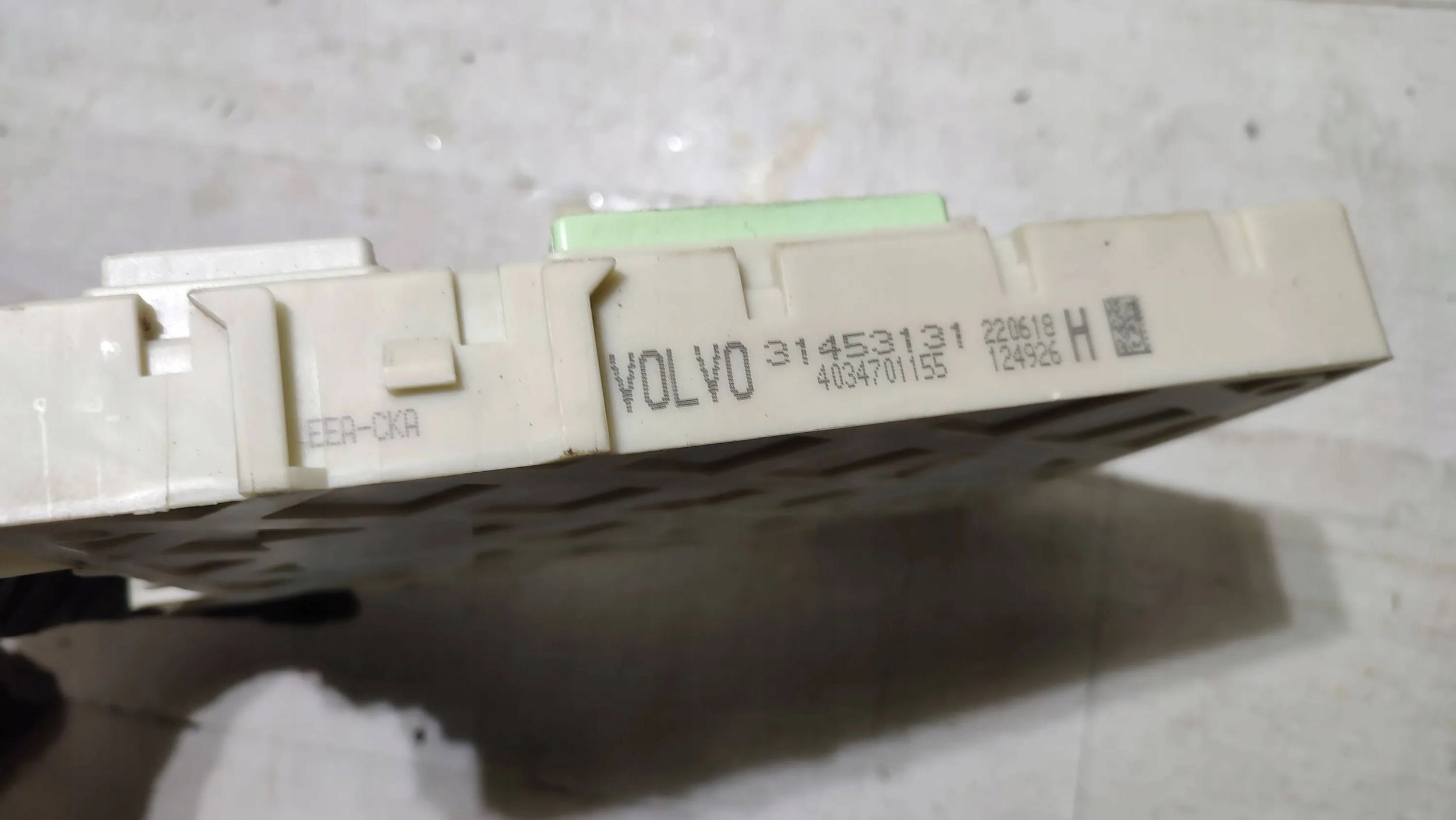 Volvo V40 2018 Module fusibles