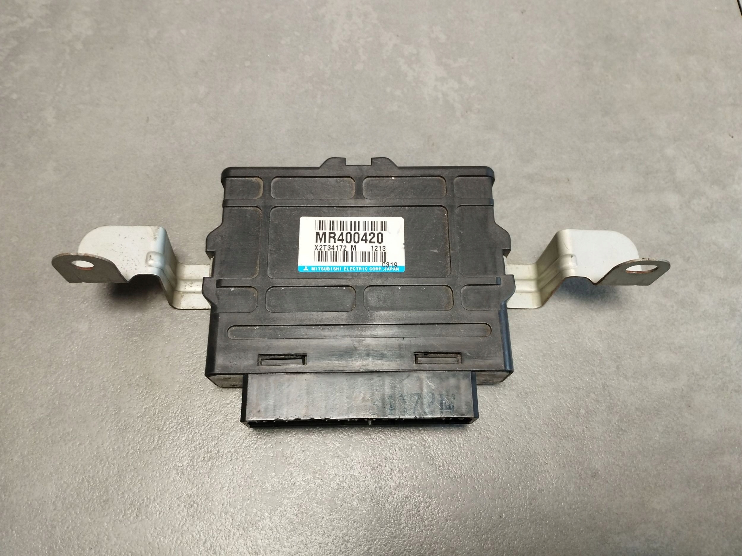 Mitsubishi Pajero 3.2 DID control unit module MR400420