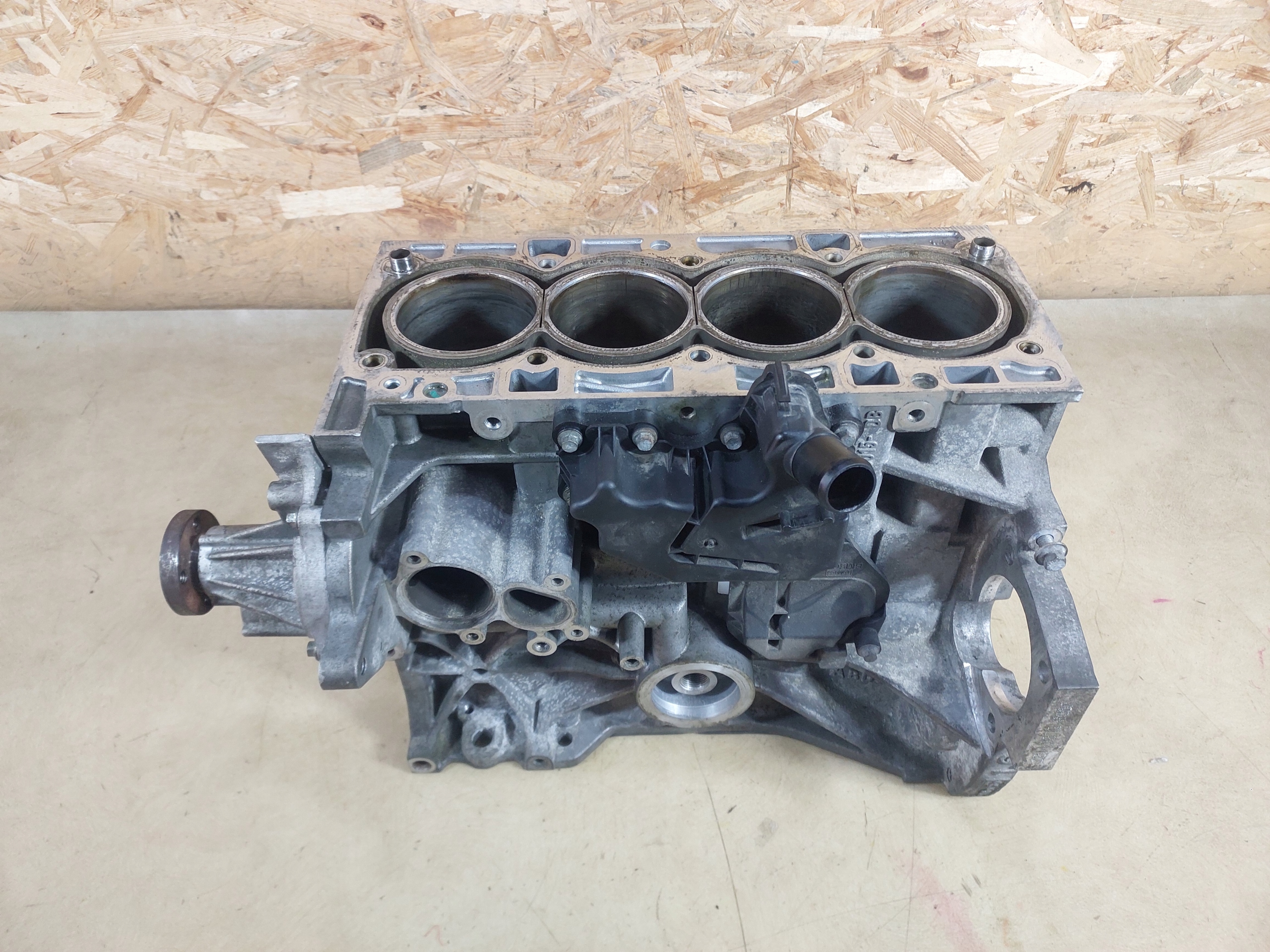 FOCUS MK3 C-MAX MK2 VOLVO MONDEO MK4 1.6 ECOBOOST BLOK SILNIKA JQDB