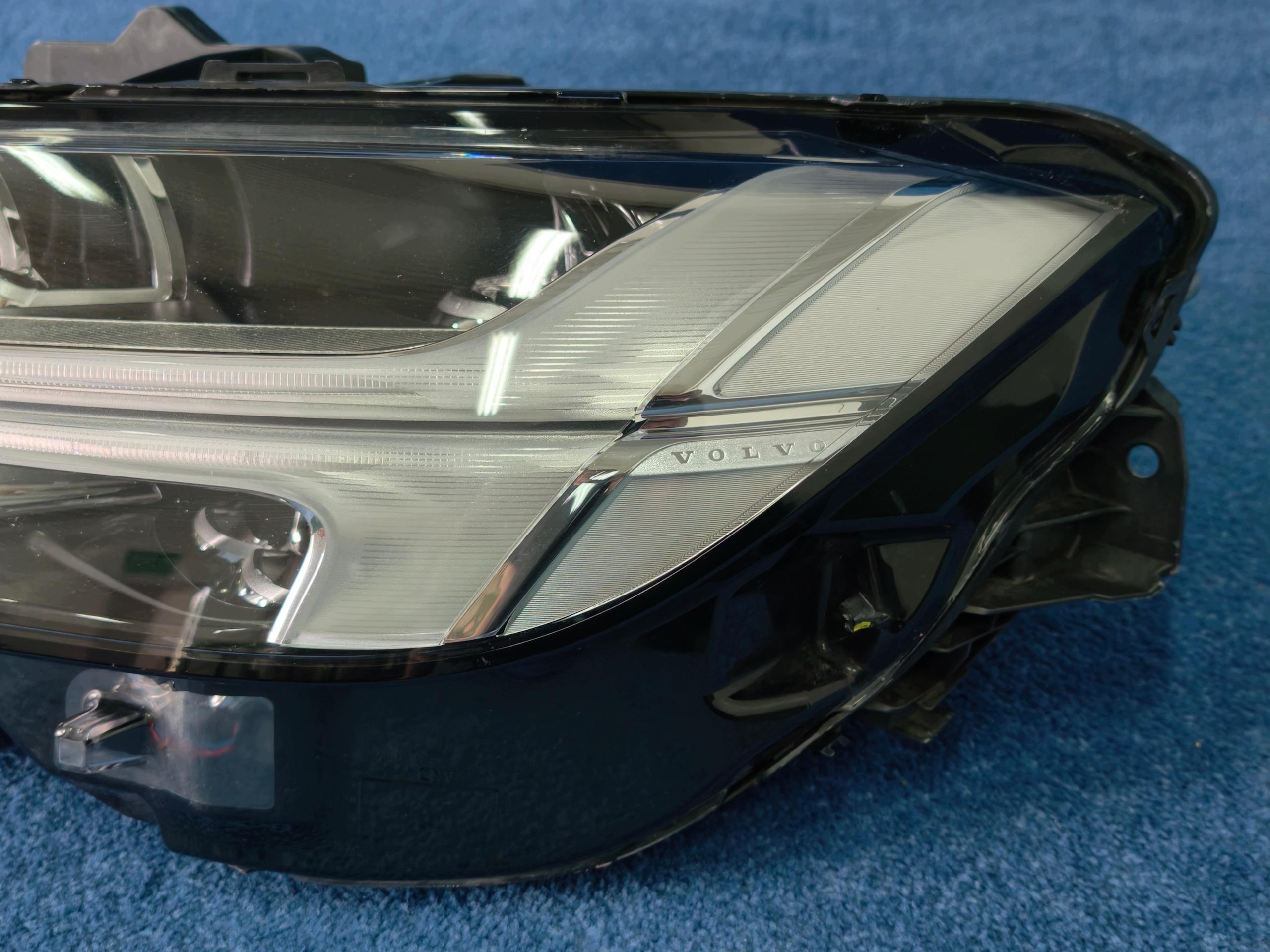 VOLVO S90 V90 II light REFLEKTOR left front FULL LED 32338924 ACTIVE HIGH
