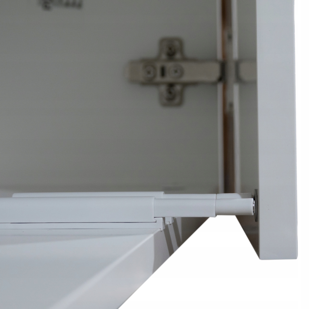 Odbojnik Tip-on push to open Mechanizm do otwierania bezuchwytowego frontów Kod producenta BM-TIPON