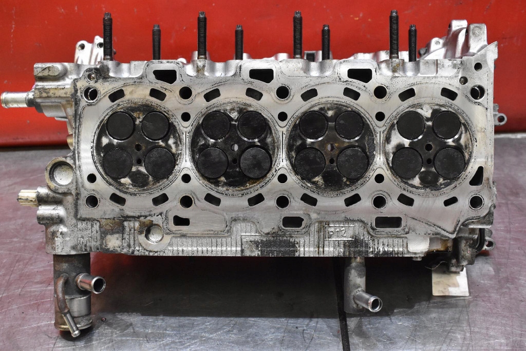 TESTATA Motore TOYOTA AURIS 1 e 2.0 D-4D 126 KM 10-12