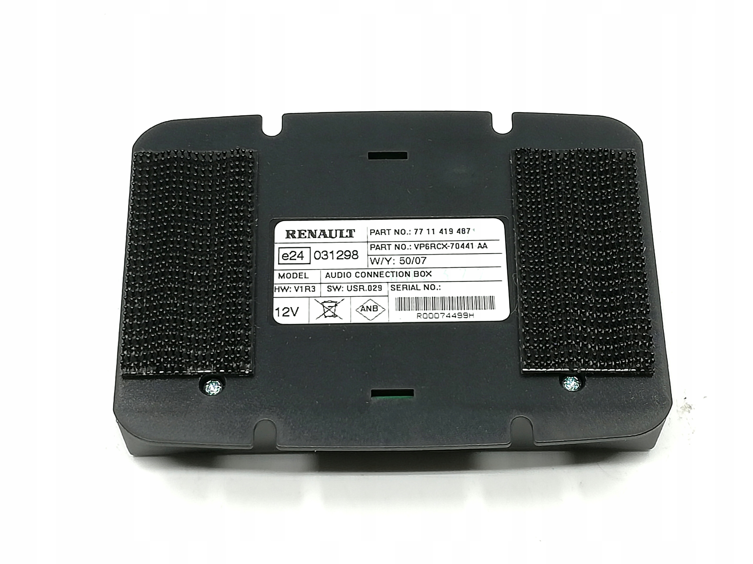 GNIAZDo USB AUX MP3 RENAULT MEGANE 7711419487 OE