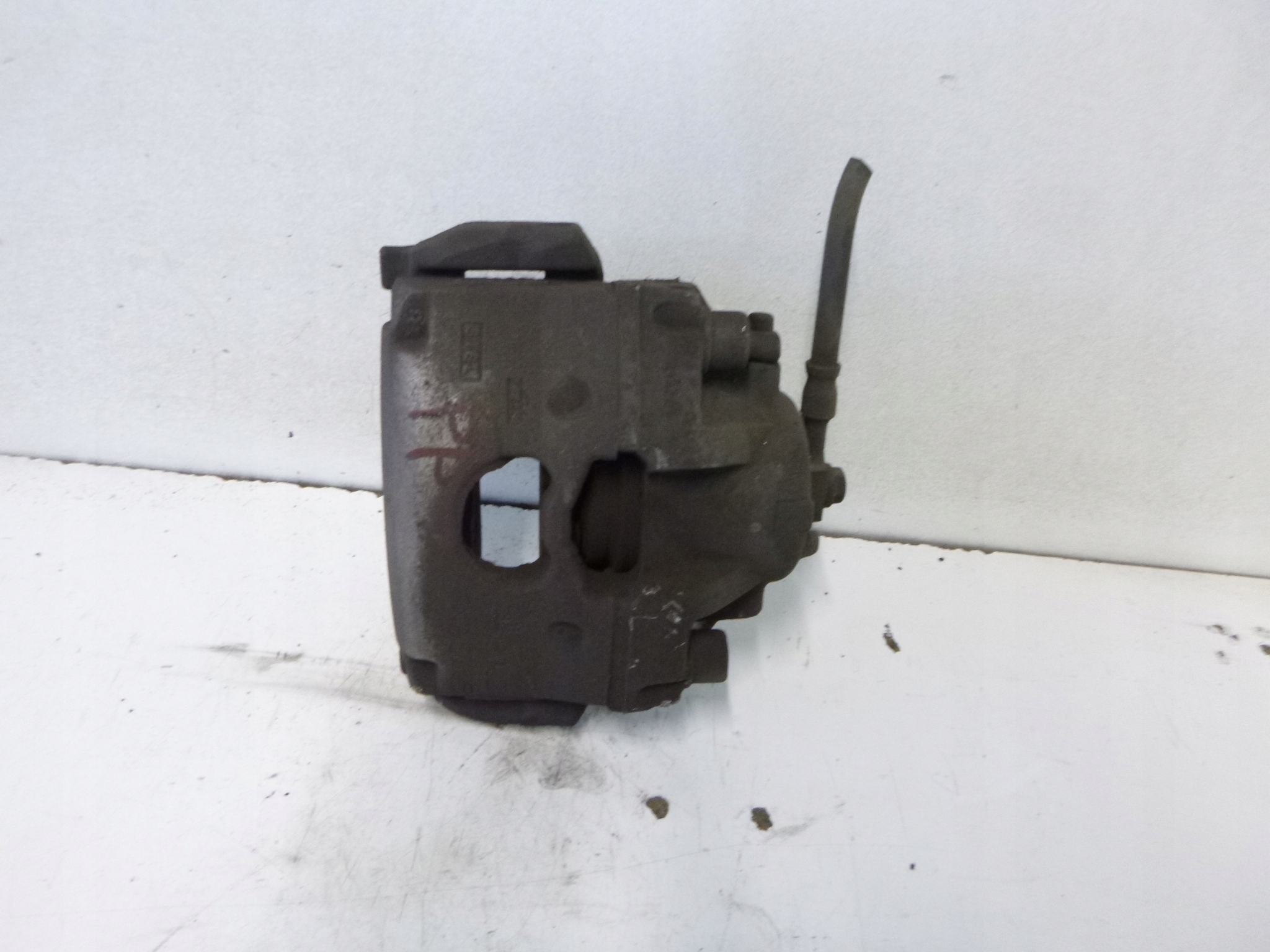 caliper brake front Opel Vectra C 2.2 03r.