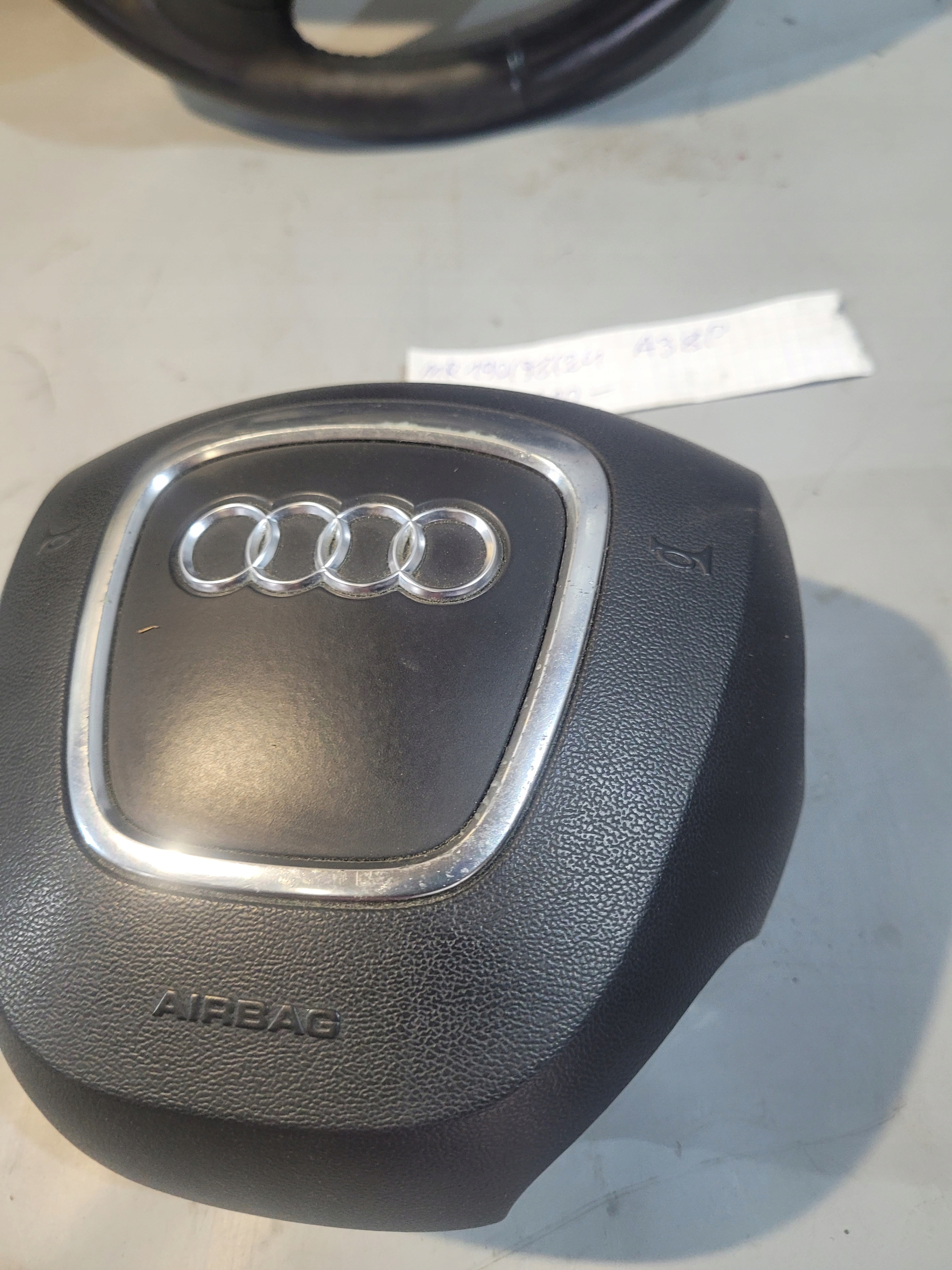 Audi A3 8P руль кожанная кожа 8P0419091CD