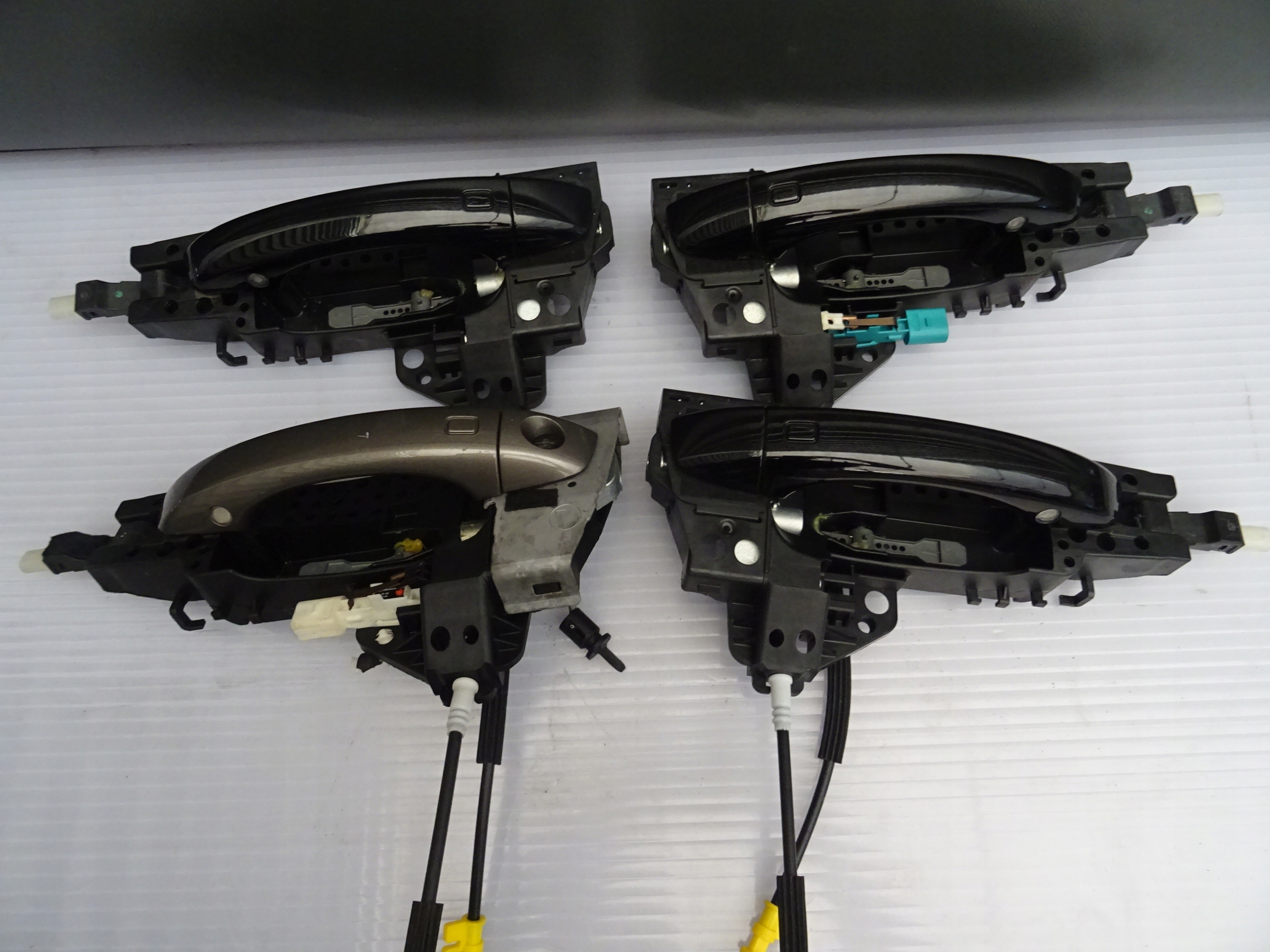 AUDI A7 4G8 KLAMKA PRZOD TYL KESSY PODSW KOMPLET