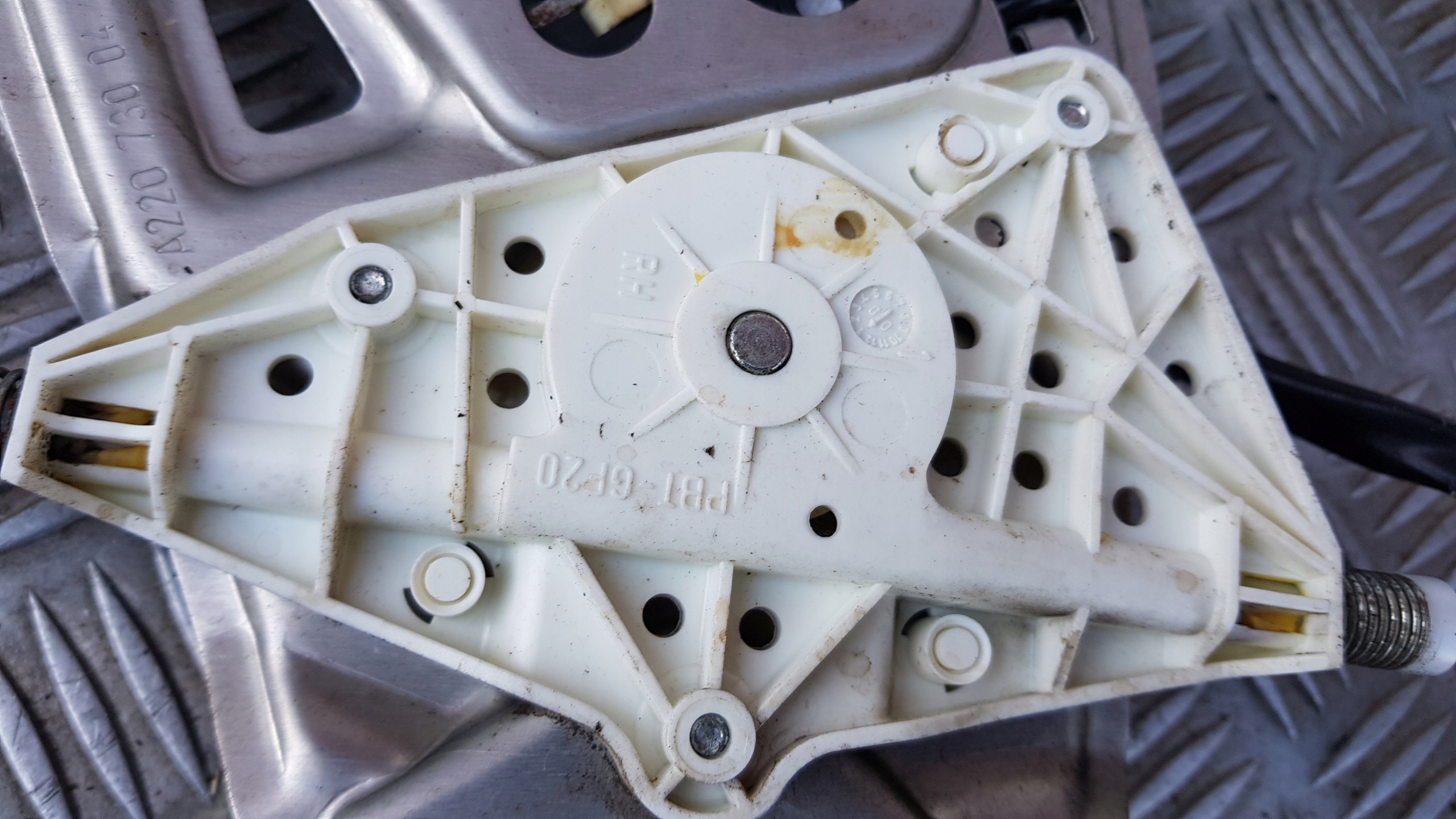 MERCEDES W220 window regulator right rear part mini motor mechanism