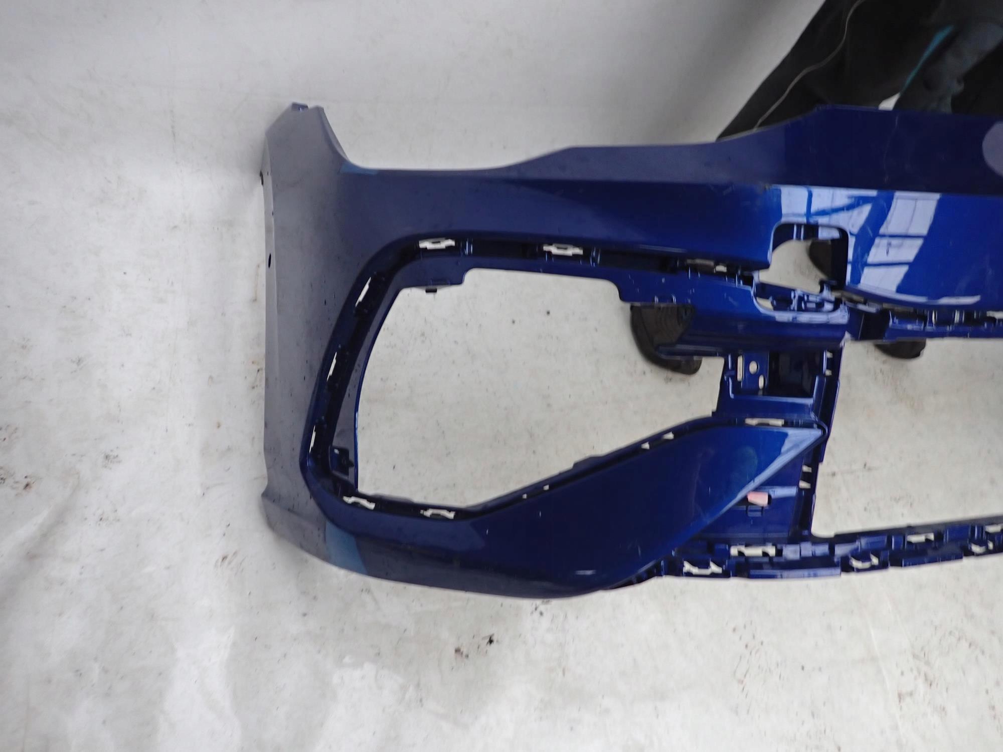VW GOLF VIII 8 R 19-24 bumper front front PDC