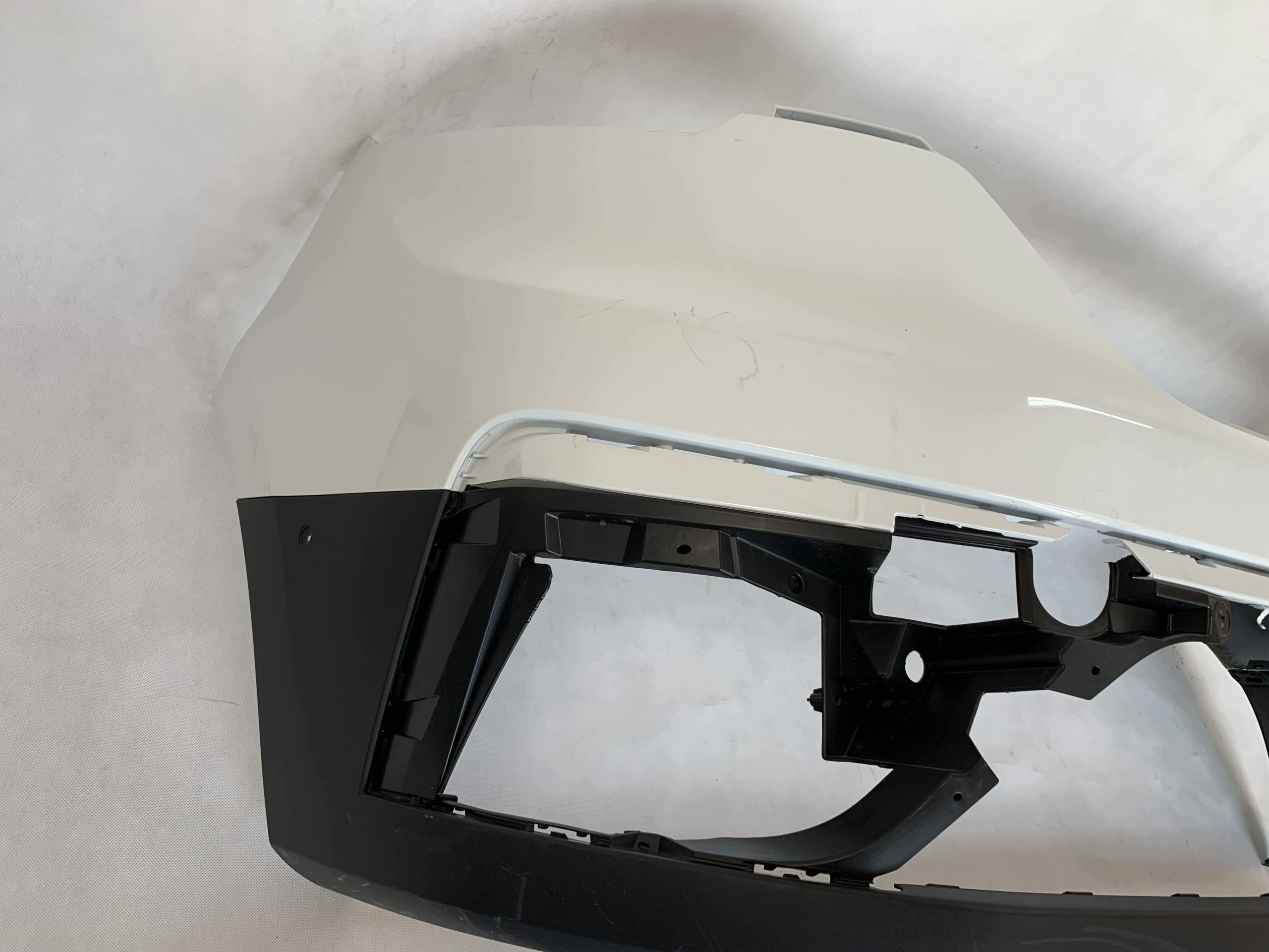 front bumper Renault Trafic 3 III 21r PDC Lift 620226941R 05.26