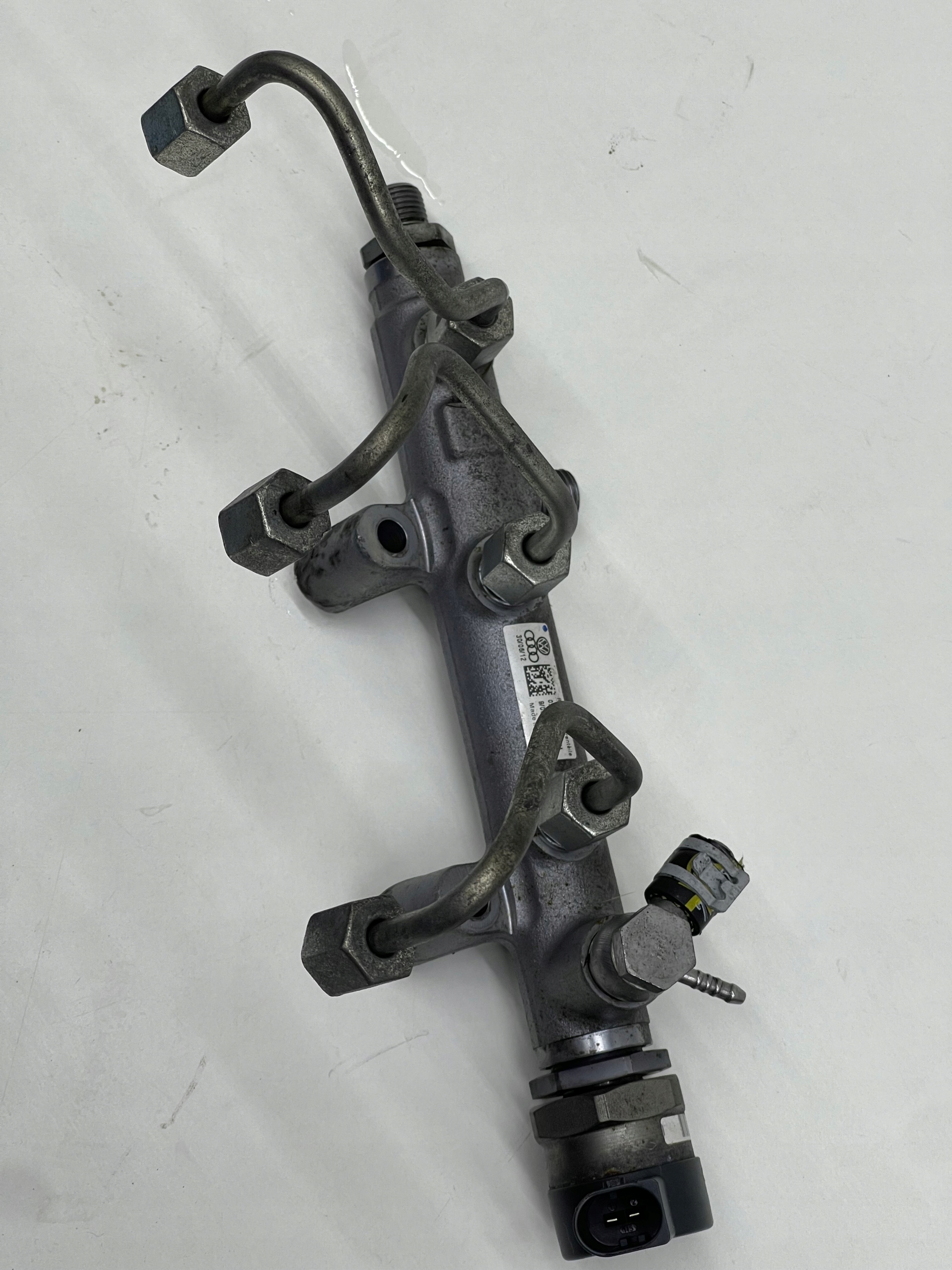 Audi A4 A5 A7 A6 C7 3.0 tdi топливная рейка