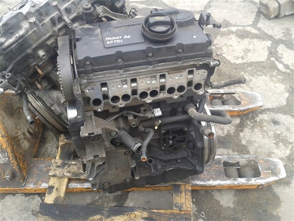 SILNIK VW PASSAT B6 2.0 TDI BKP DIESEL