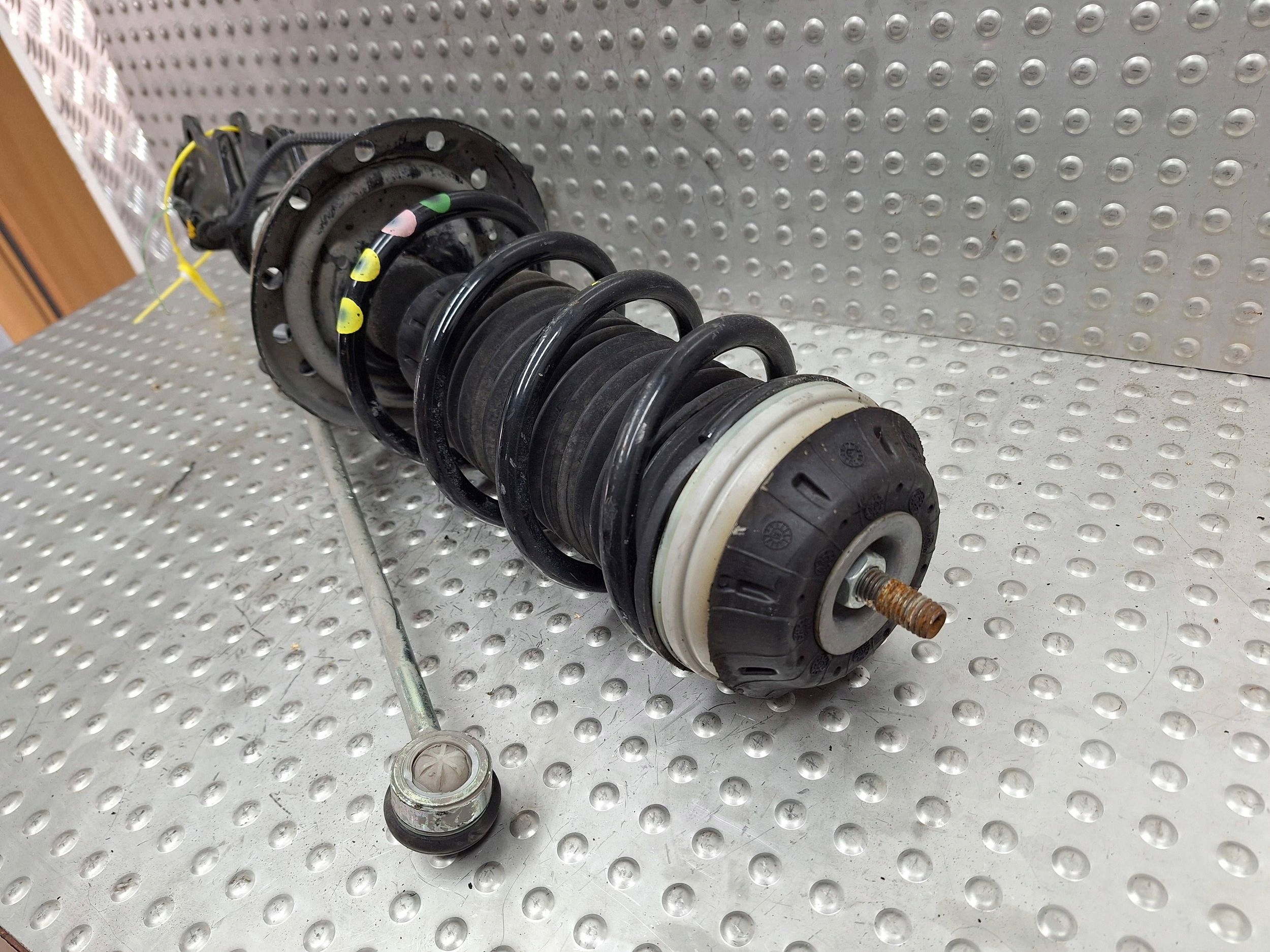 shock absorber left front ALFA ROMEO MITO 08-18 50521021