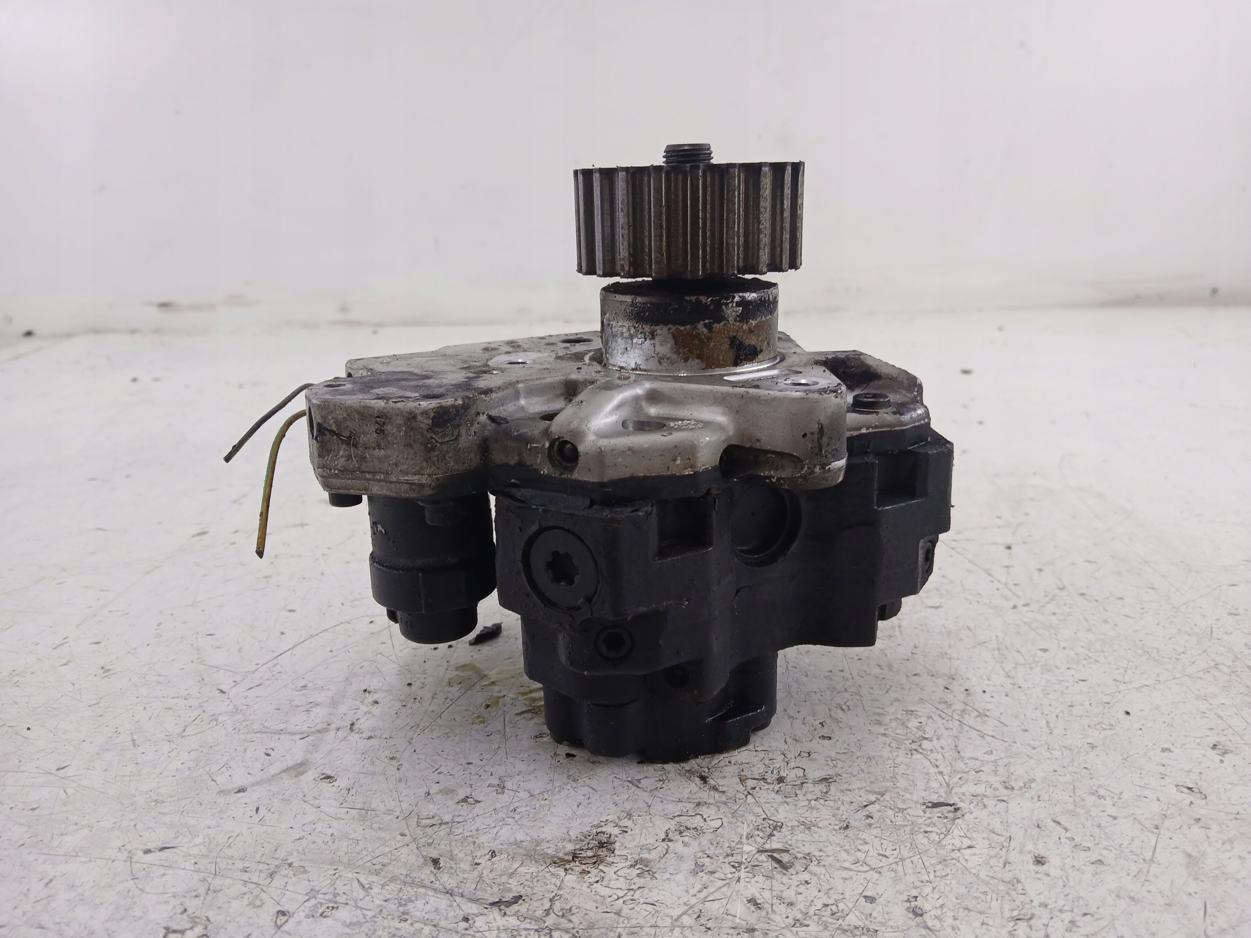AUDI A6 C6 2.7 TDI 3.0 TDI Einspritzpumpe 059130755E