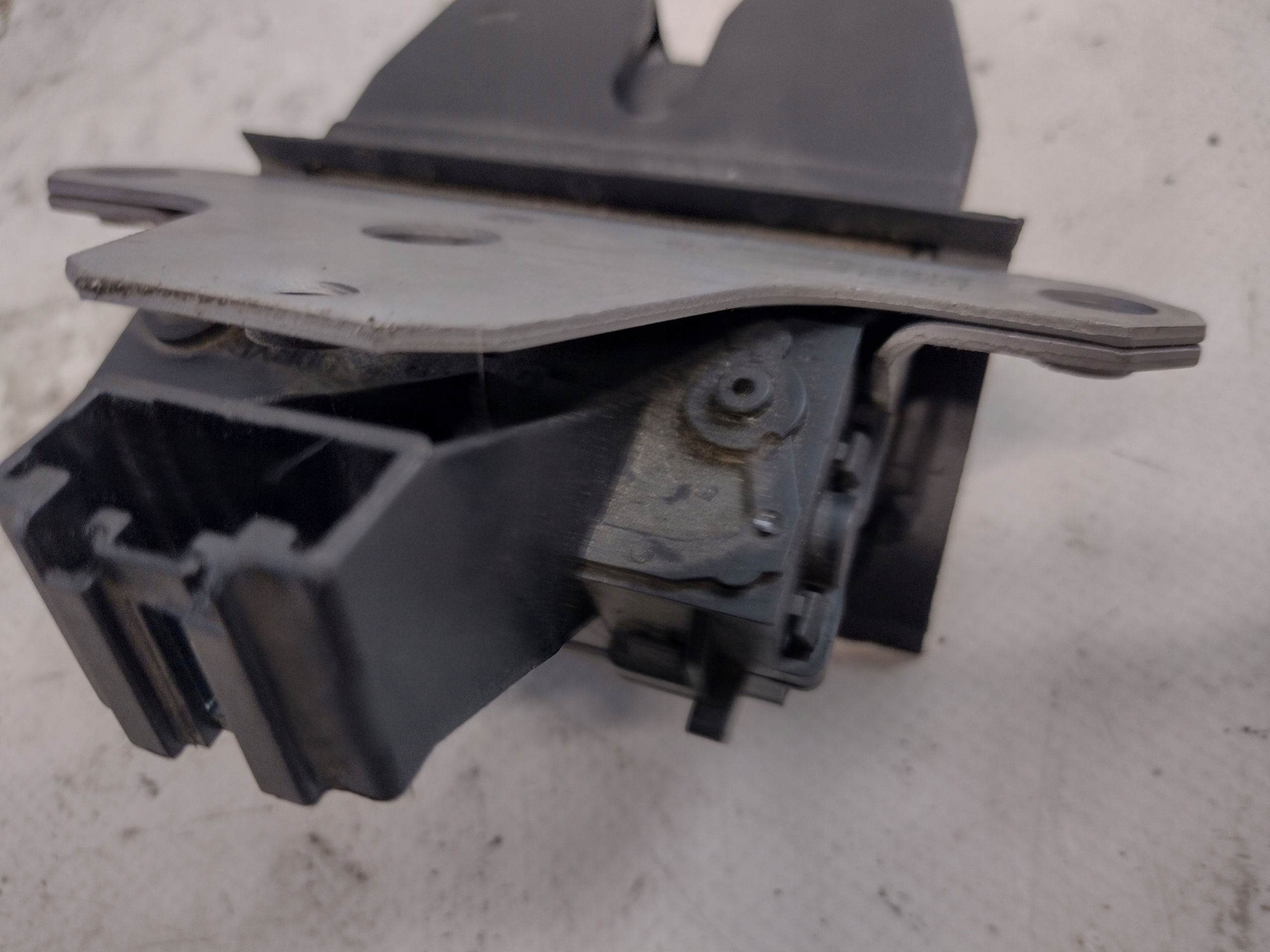 lock bonnet boot Ford Focus C-Max