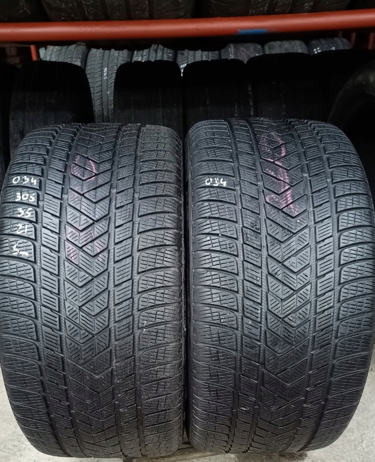305/35R21 (034) PIRELLI SCORPION WINTER. 5mm