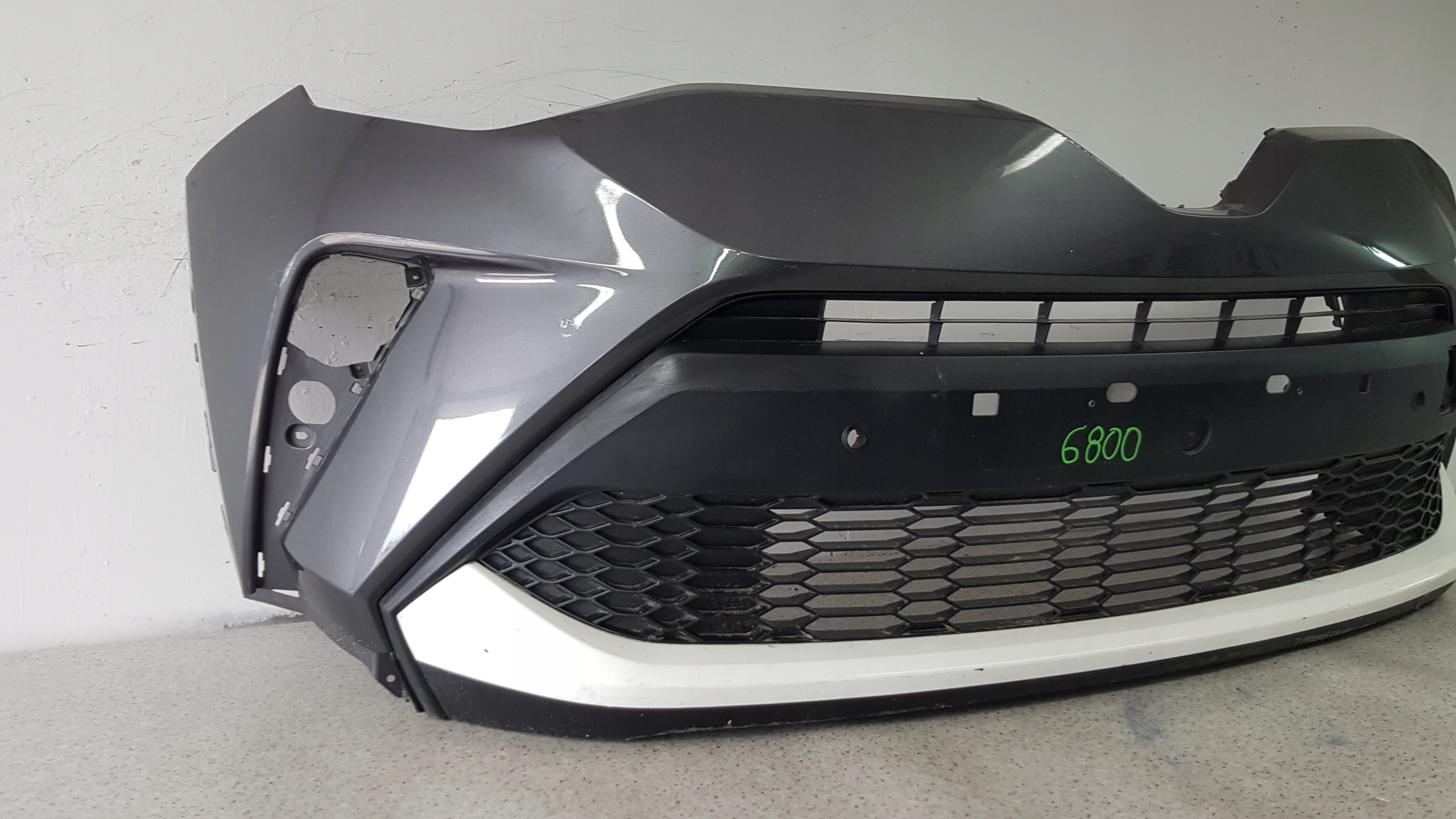 TOYOTA CHR LIFT bumper front 6800