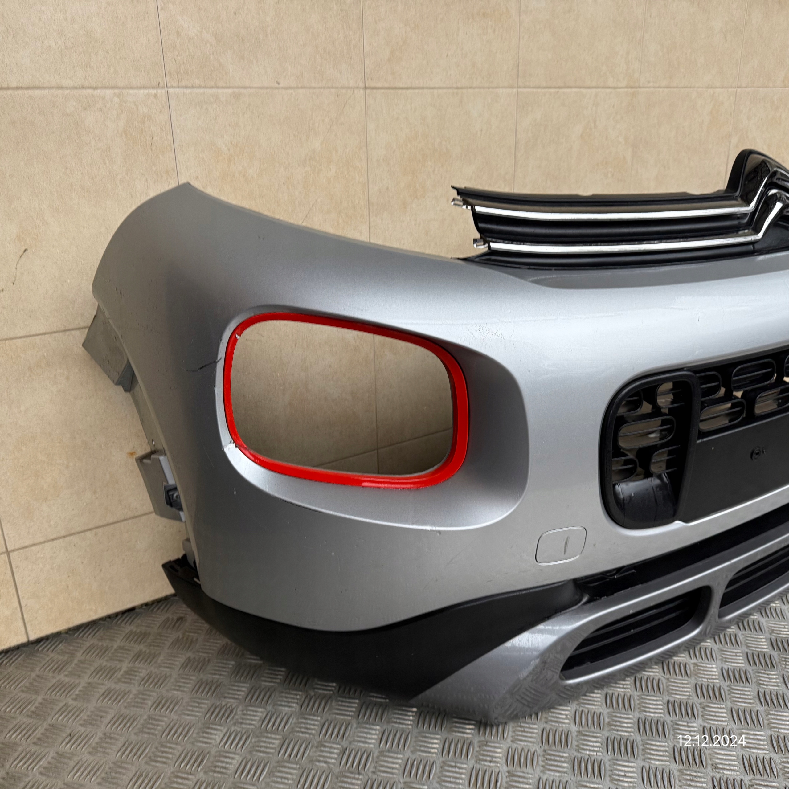 ZDERZAK PRZEDNI KOMPLETNY CITROEN C3 AIRCROSS 2018 ROK Kolor do lakierowania